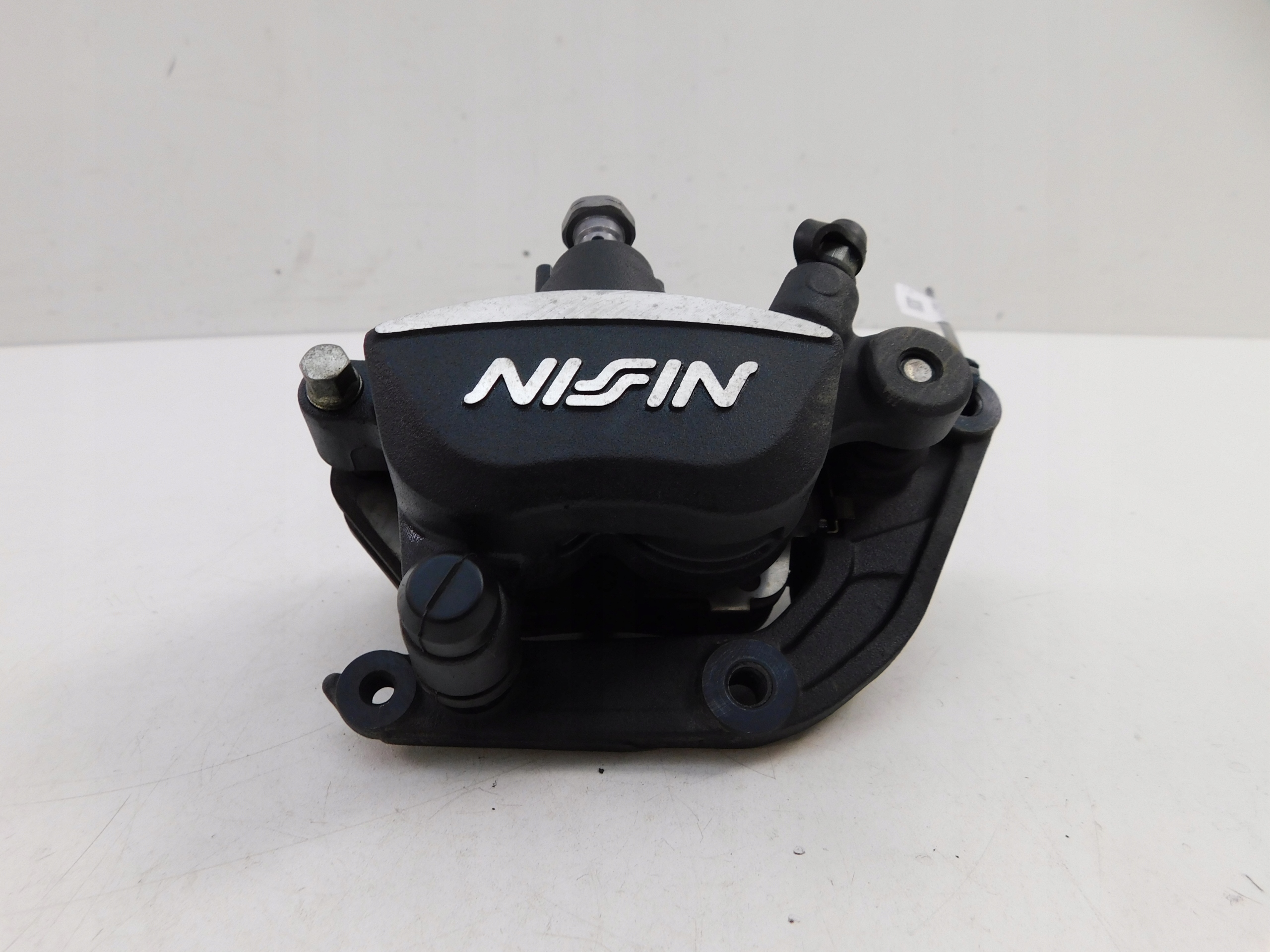 T2021394 - TRIUMPH 660 TRIDENT 2021 ГАЛЬМІВНИЙ СУПОРТ ПЕРЕДНІЙ ПРАВИЙ