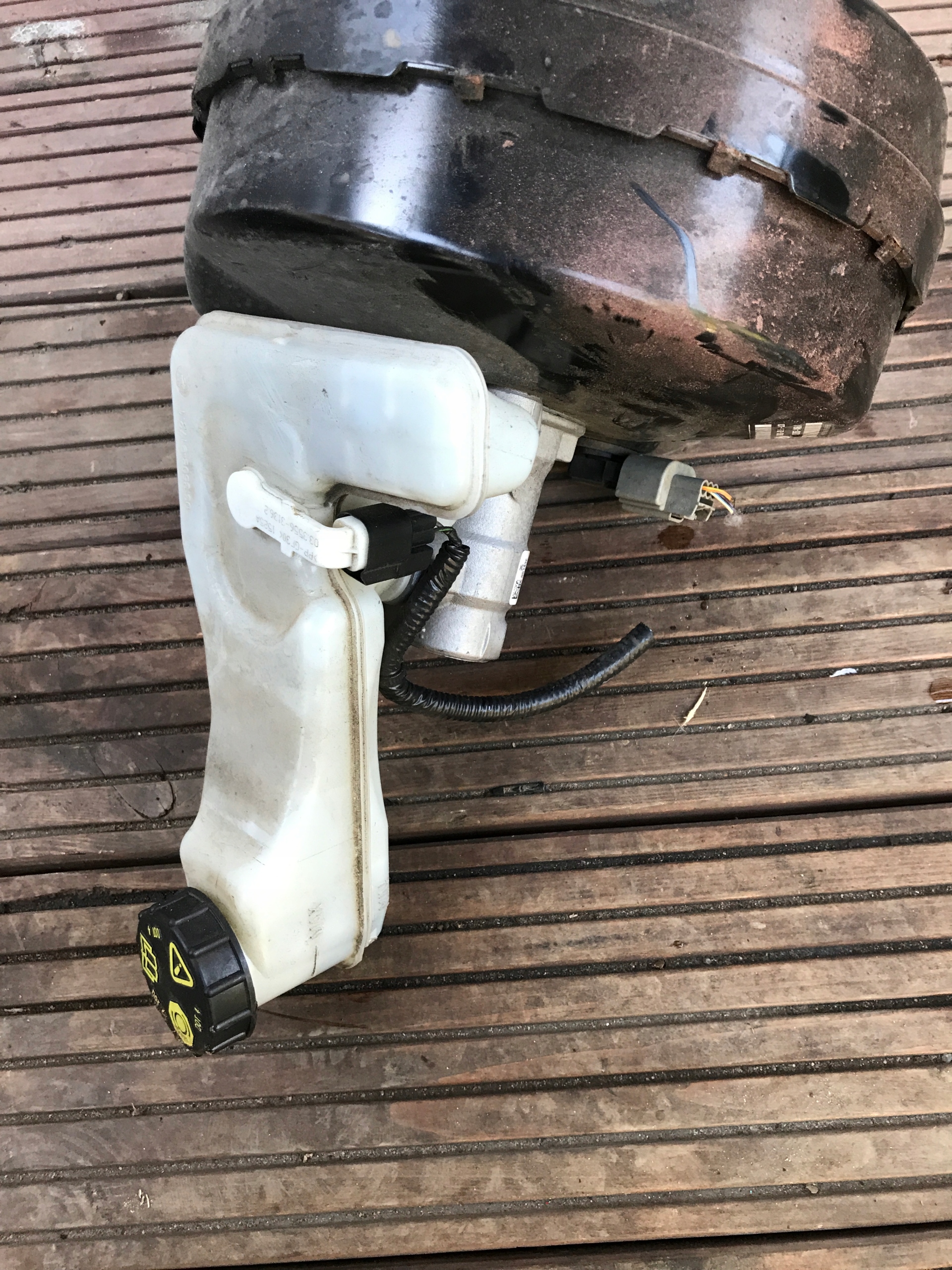 Servo bremsen FORD MONDEO MK5 DG9C-2B195-LCB