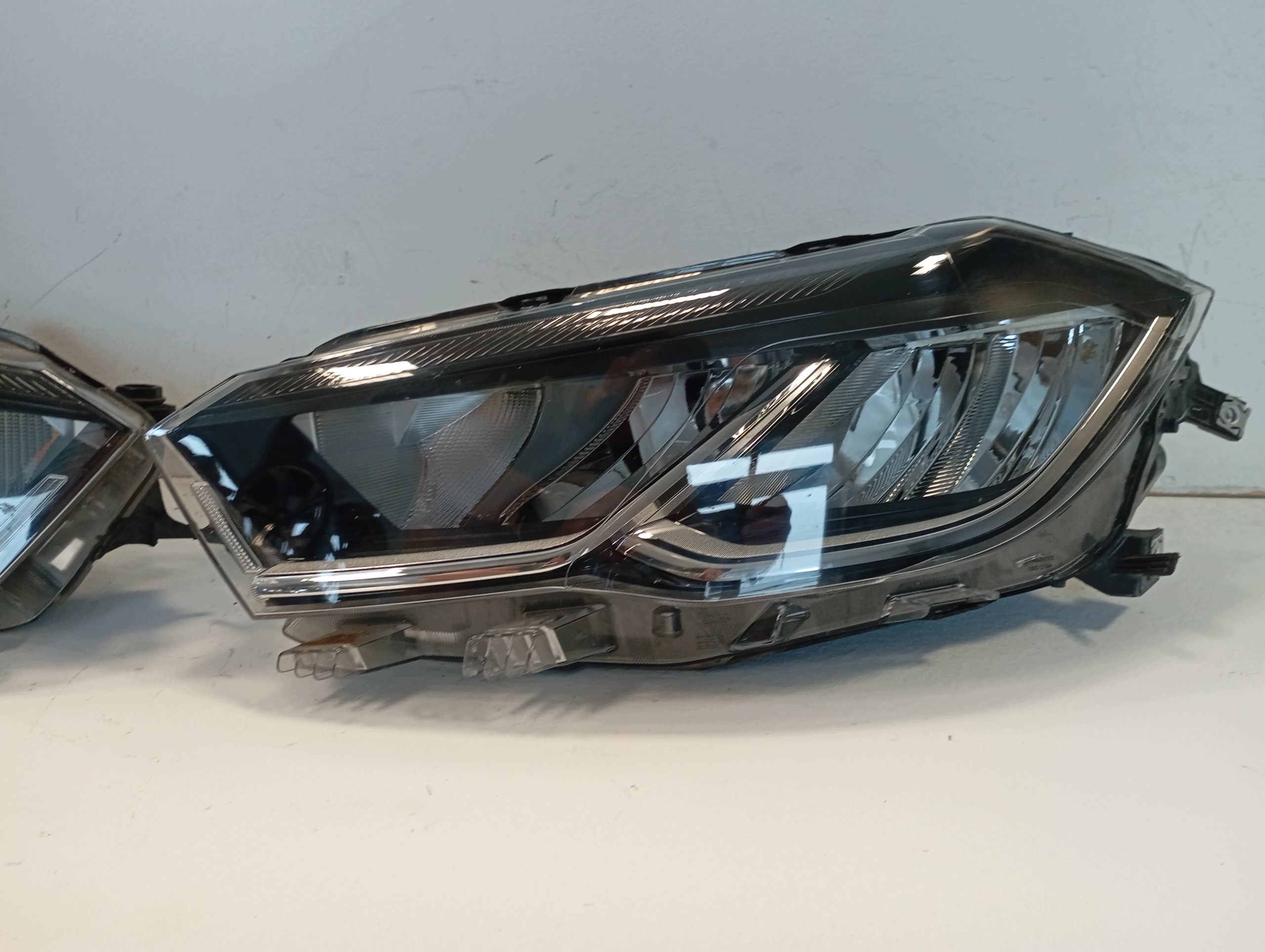 light front FULL LED VW POLO 2G0 2G1941006D 2G1941005D
