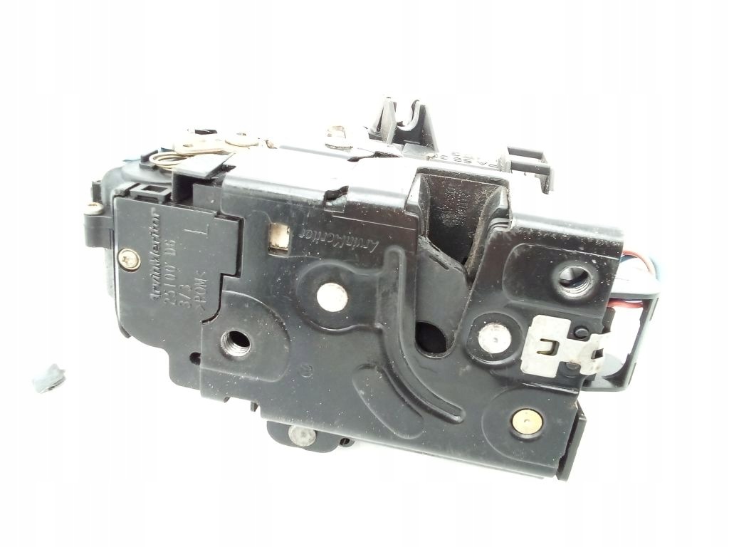 VW Golf V 5 plus + lock left front front 3D1837015