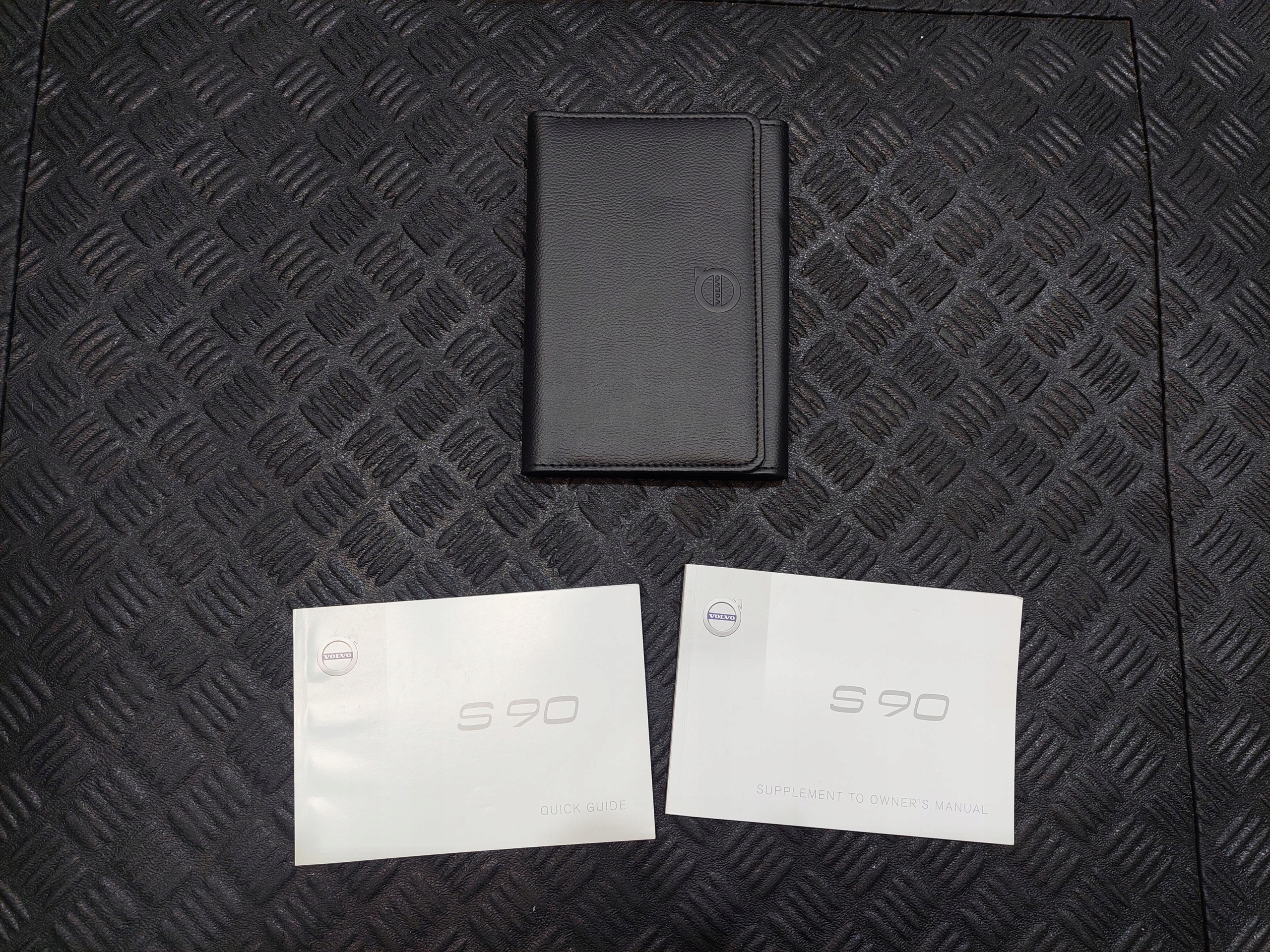 KSIAZKA INSTRUKCJA OBSLUGI ETUI VOLVO S90 II R-DESIGN