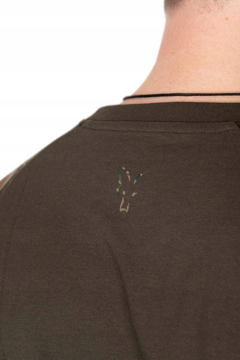 Tričko Fox Khaki Camou Outline T-Shirt 3XL Olivová Karpiová
