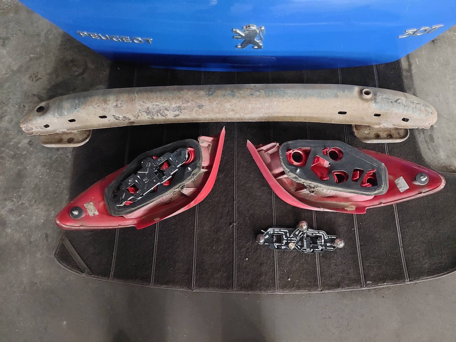 trunk door boot + lights PEUGEOT 307 EGJB ID: 227001