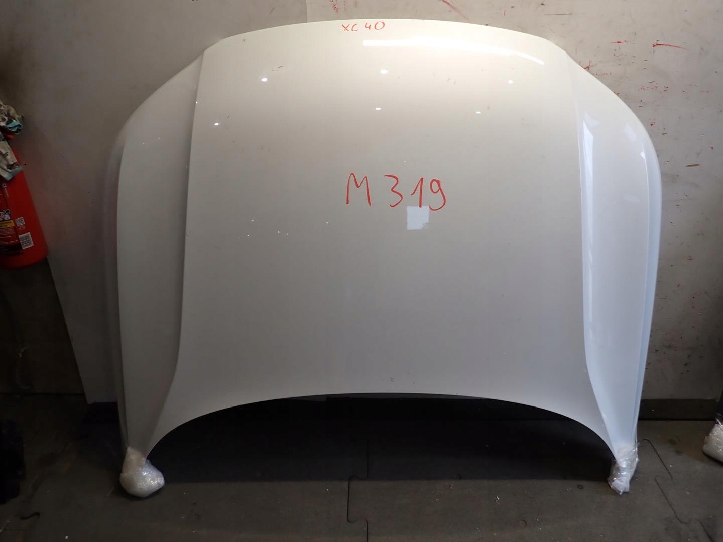 bonnet VOLVO XC40 2017