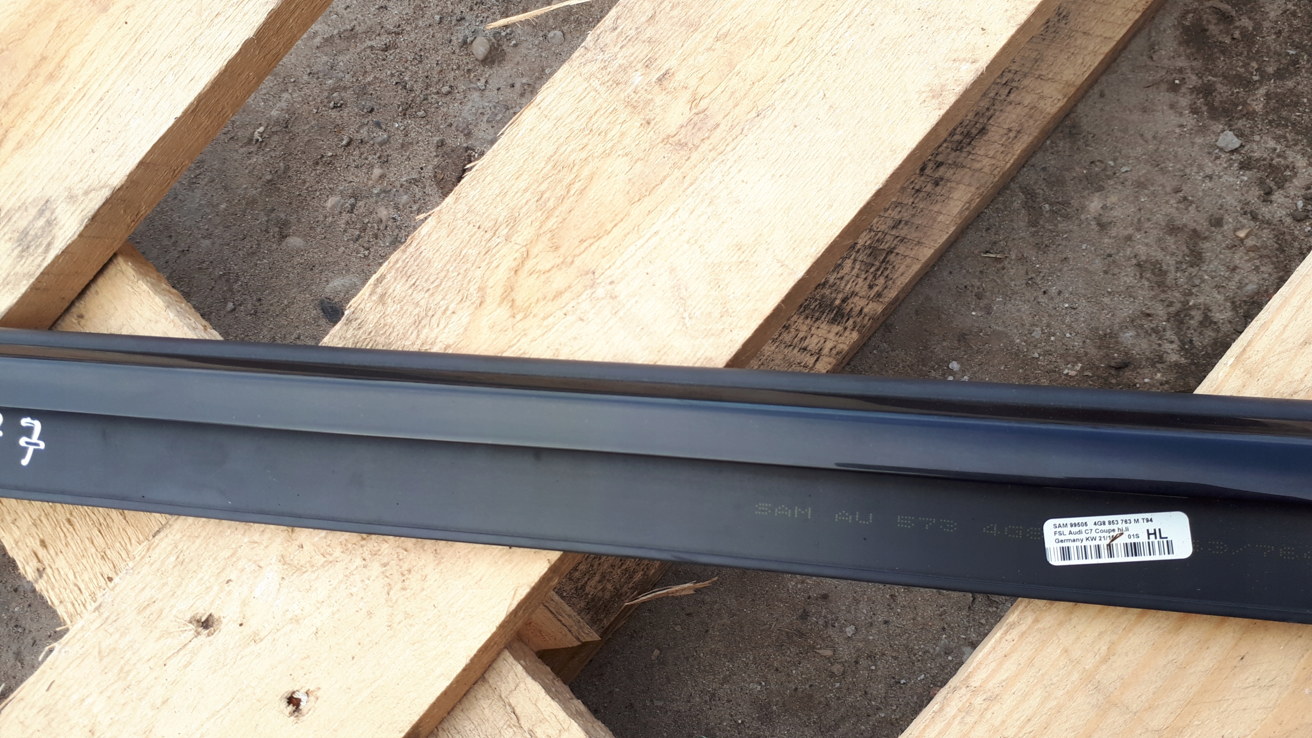 A7 4G S7 moulding dust door left rear part SLINE