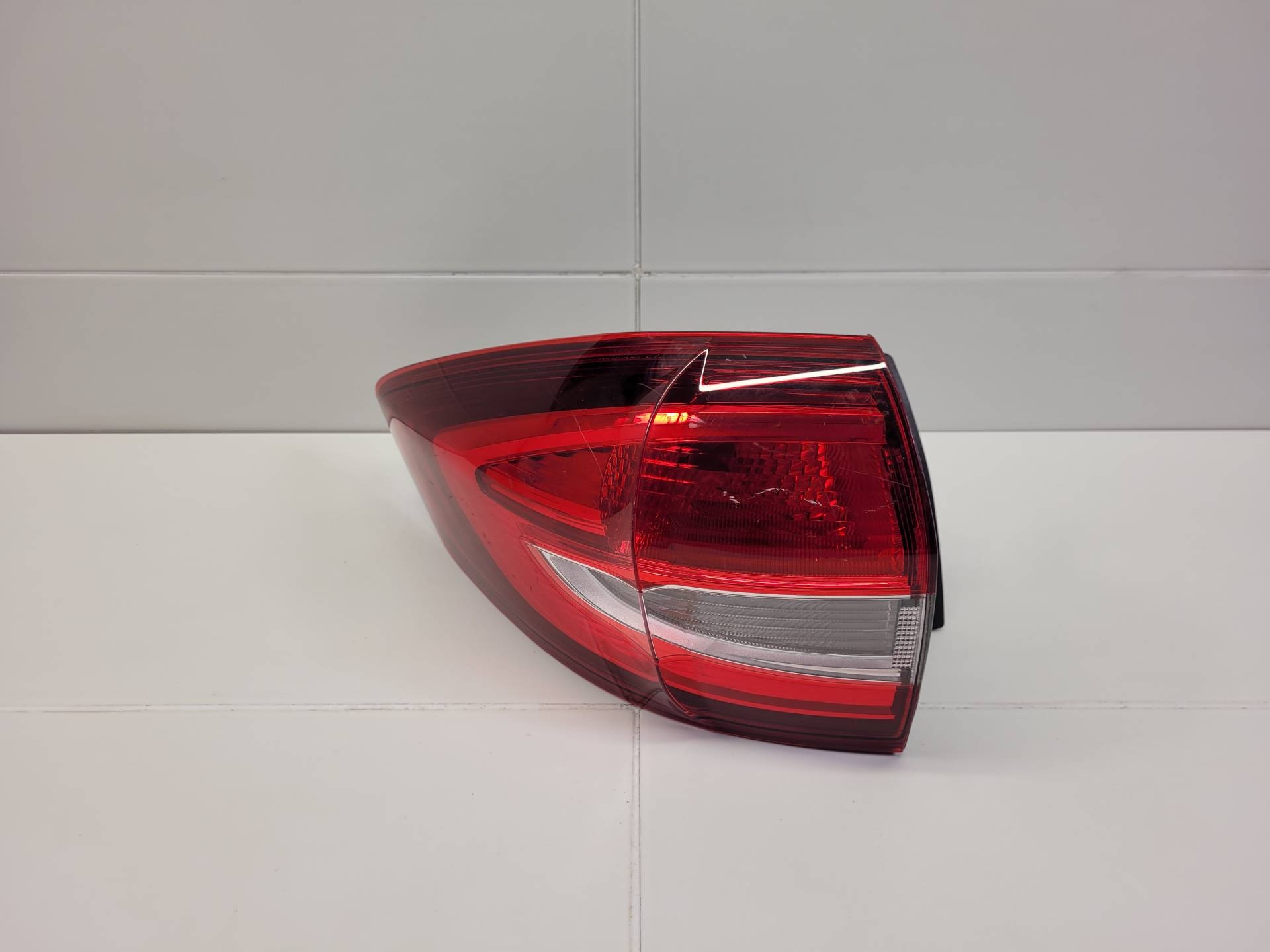 light rear left side Ford C-Max 2 2015 F1CB-13405-BE