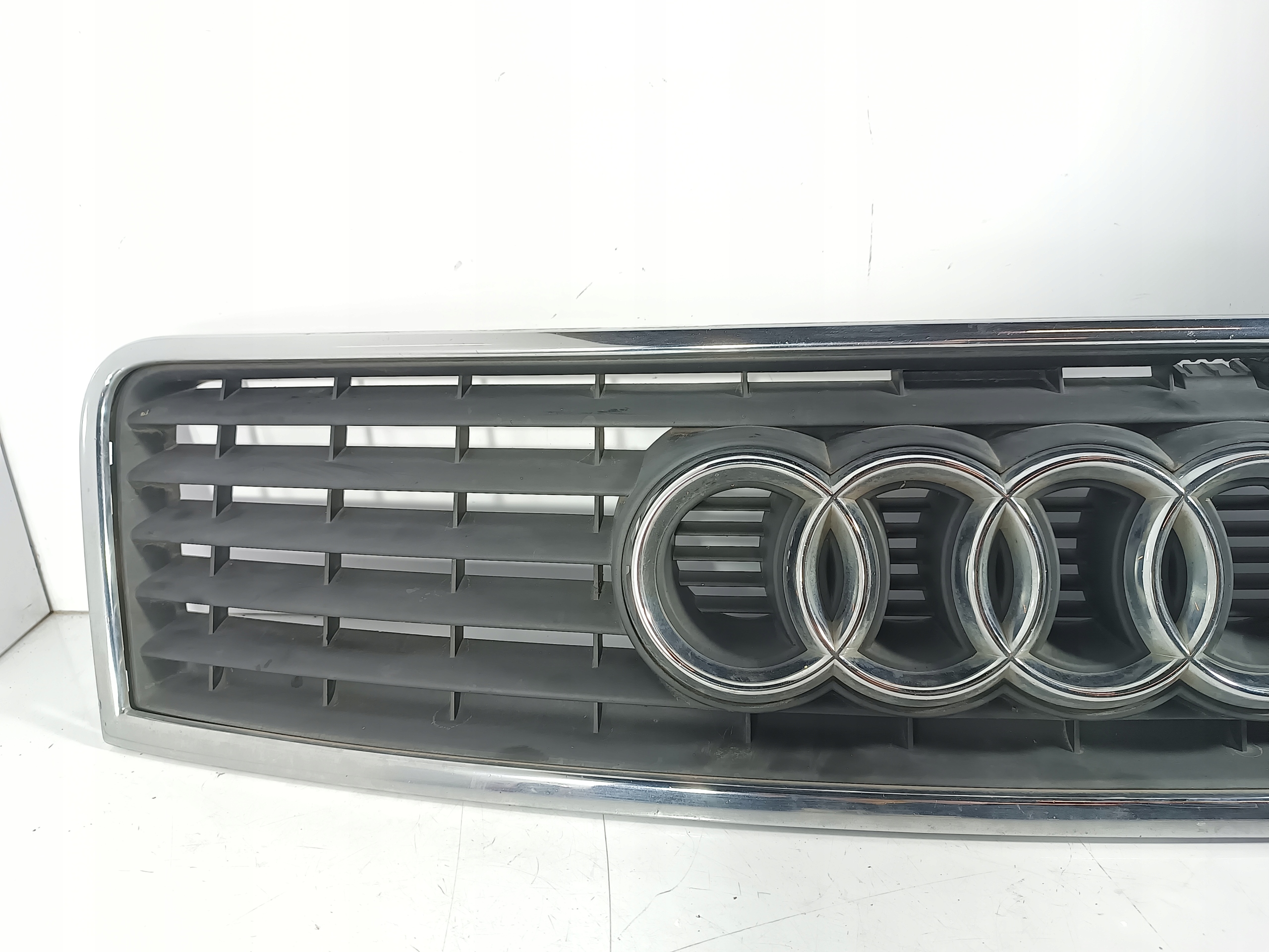 Audi A6 C5 grill grille radiator OE 4B0853651F