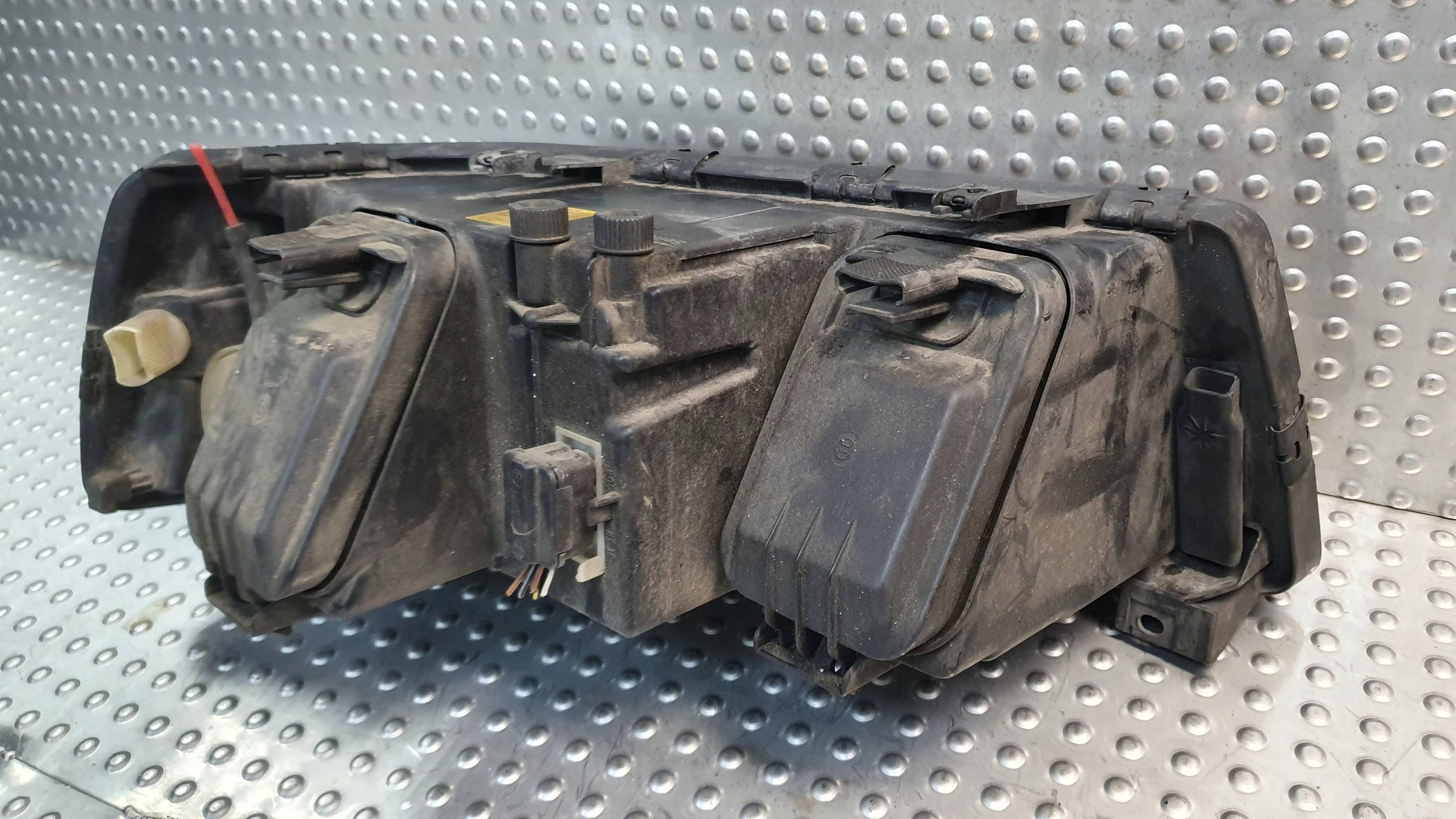light front left 441941003B AUDI V8 D11 88