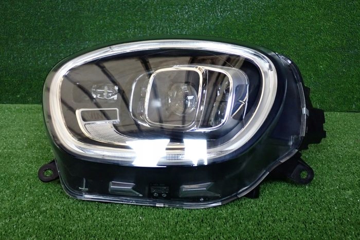 MINI COUNTRYMAN F60 LIFT 20- reflektor left light left