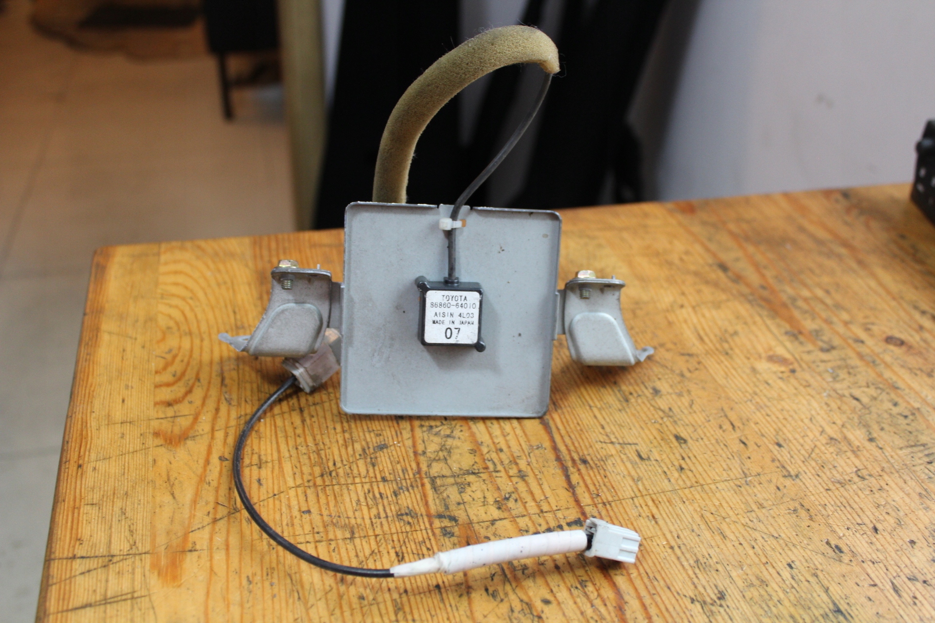 антенна TOYOTA 86860-64010