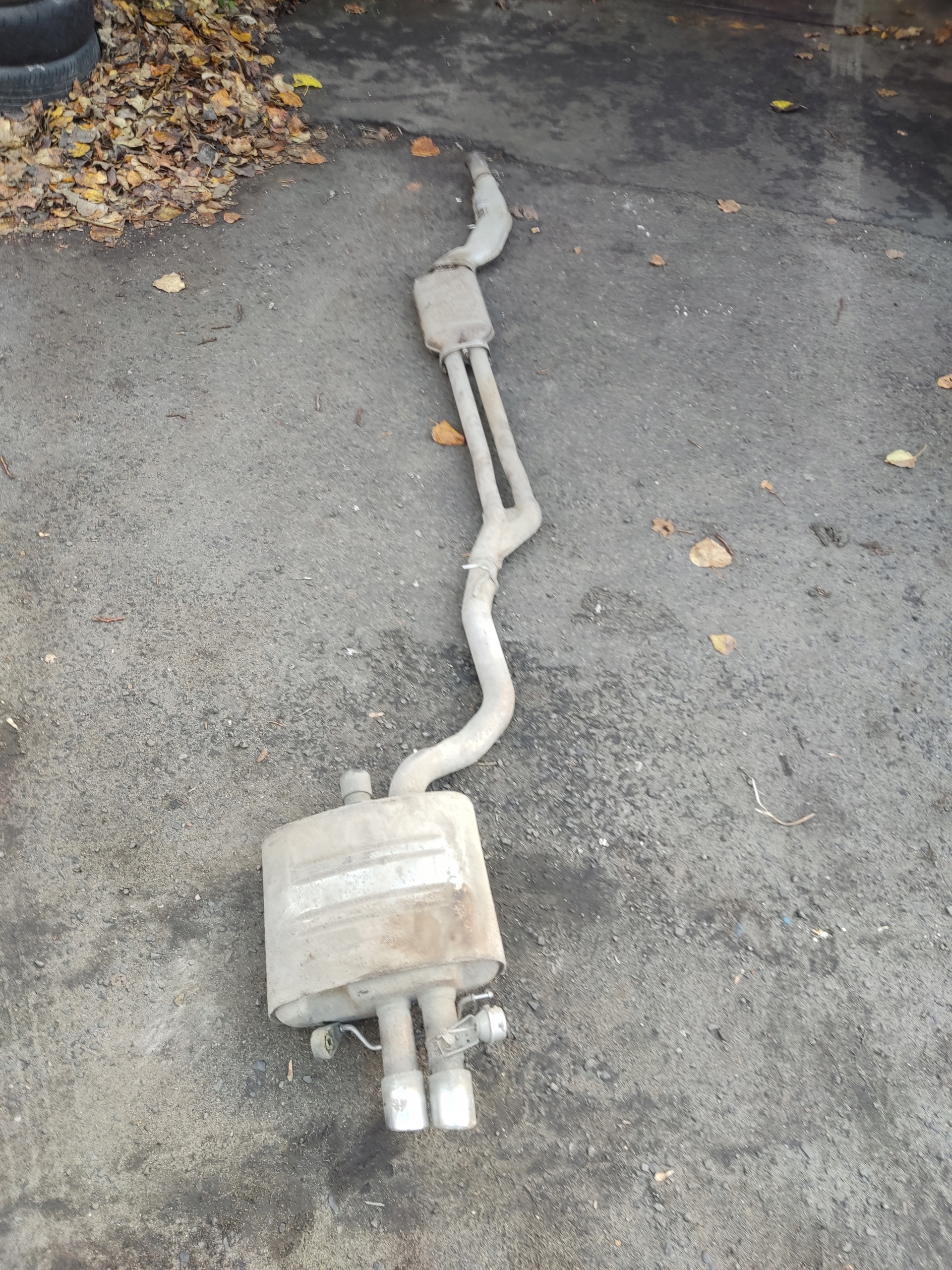 7795821 - BMW E60 E61 глушитель выхлопная труба 535D 272km