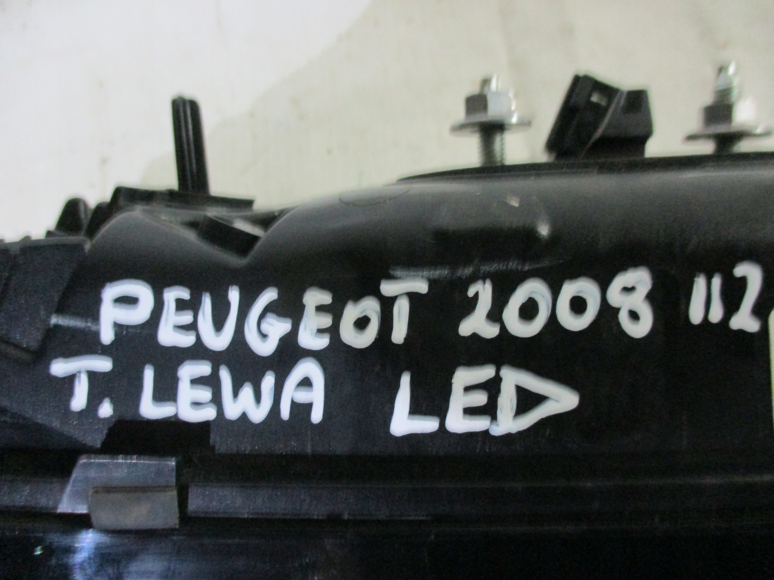 light left rear part Peugeot 2008 II 2 GT LED FR26950132