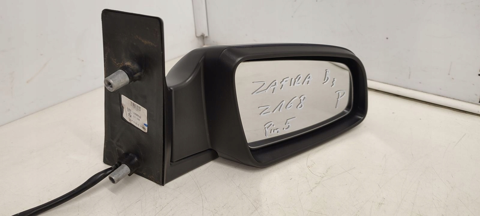 mirror right Opel Zafira B 1,9 CDTI Z168