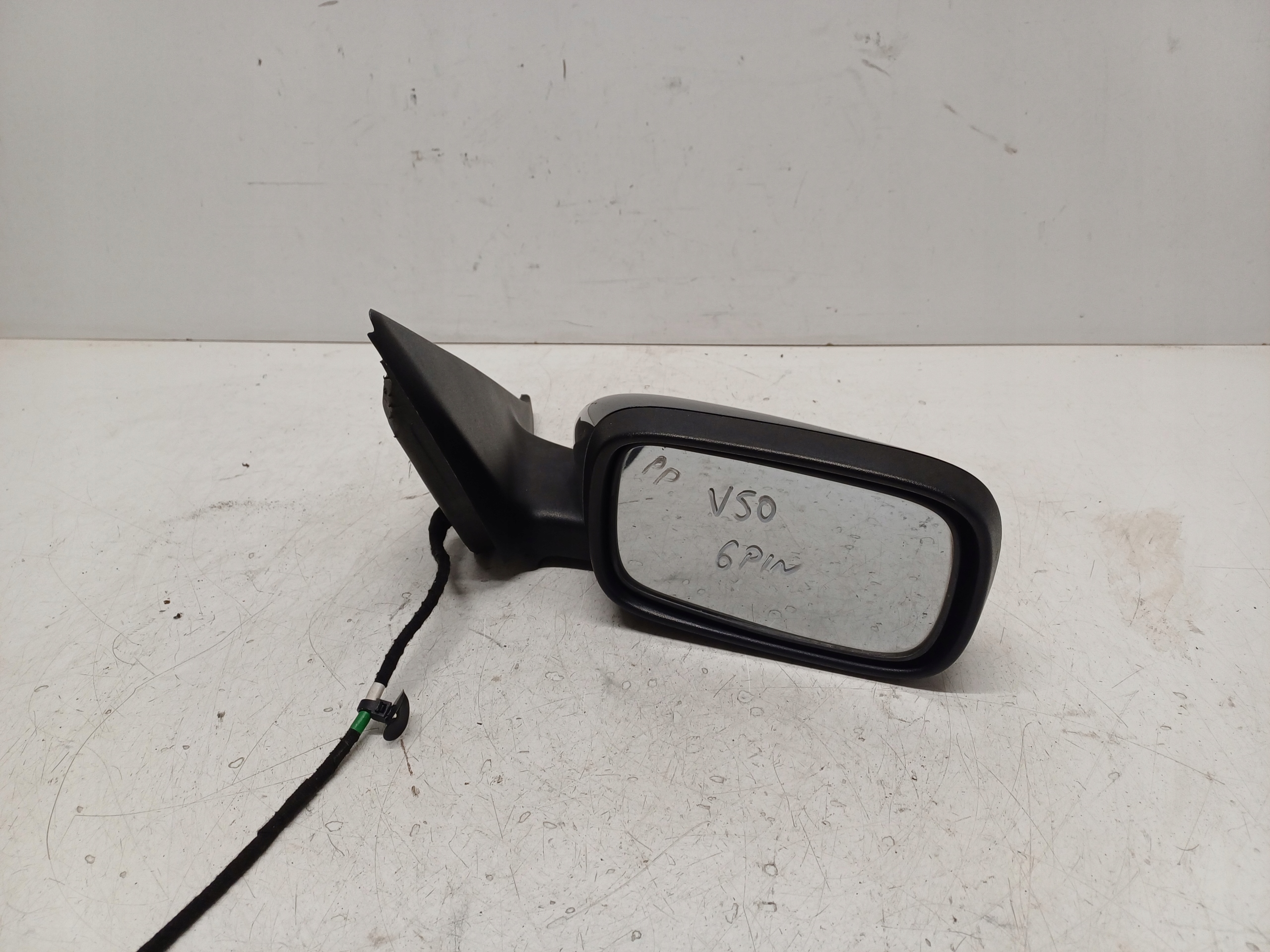 VOLVO V50 04-12 LUSTERKO PRAWE 6 PIN LAKIER 455-46