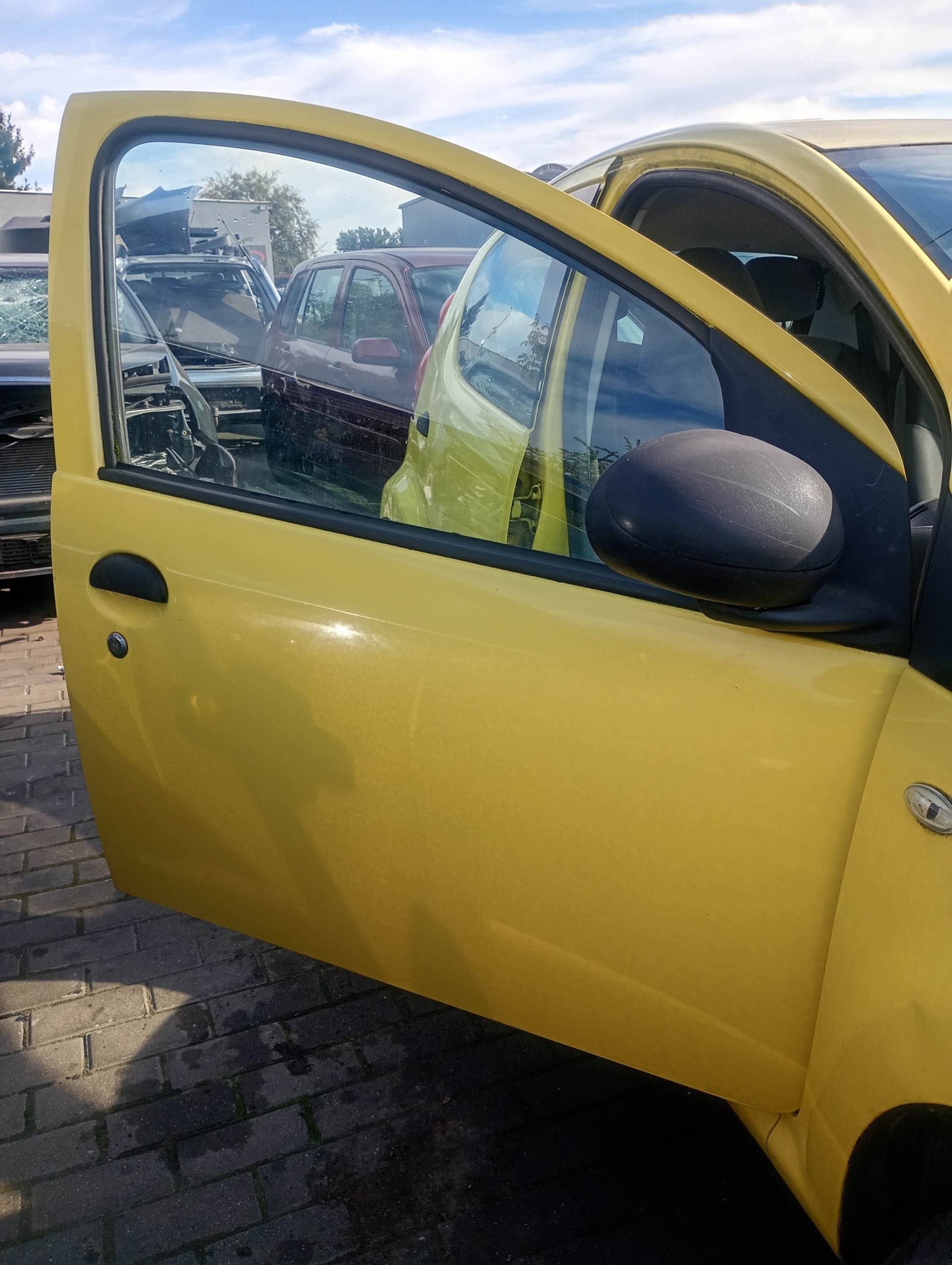 door right front front Peugeot 107 05-08 code lakieru KBL