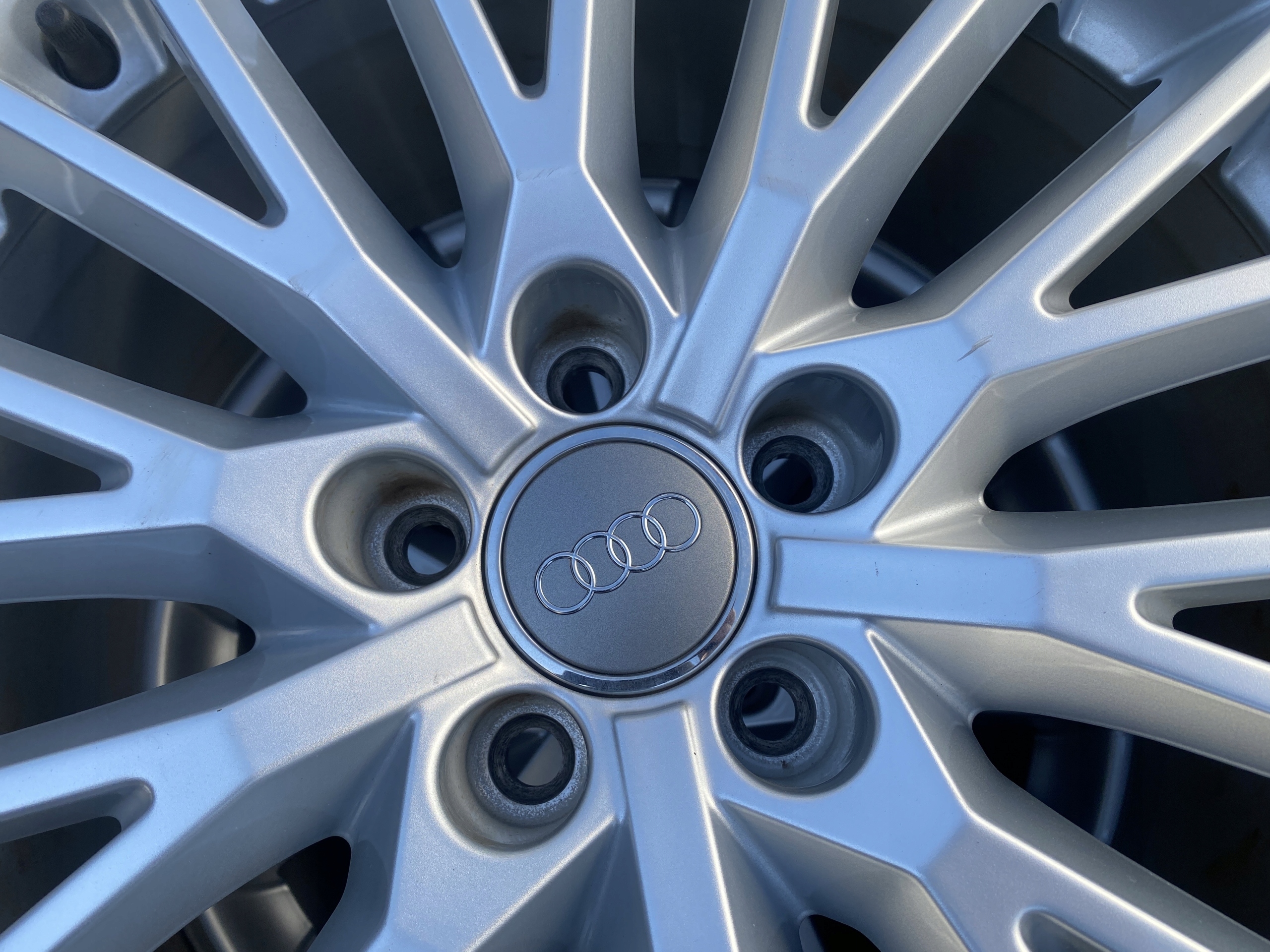 AUDI TT 8S wheels discs 245/40R18 CONTINENTAL