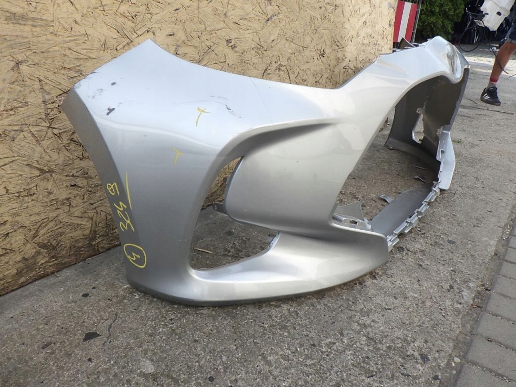 TOYOTA YARIS 4 IV 20- front bumper
