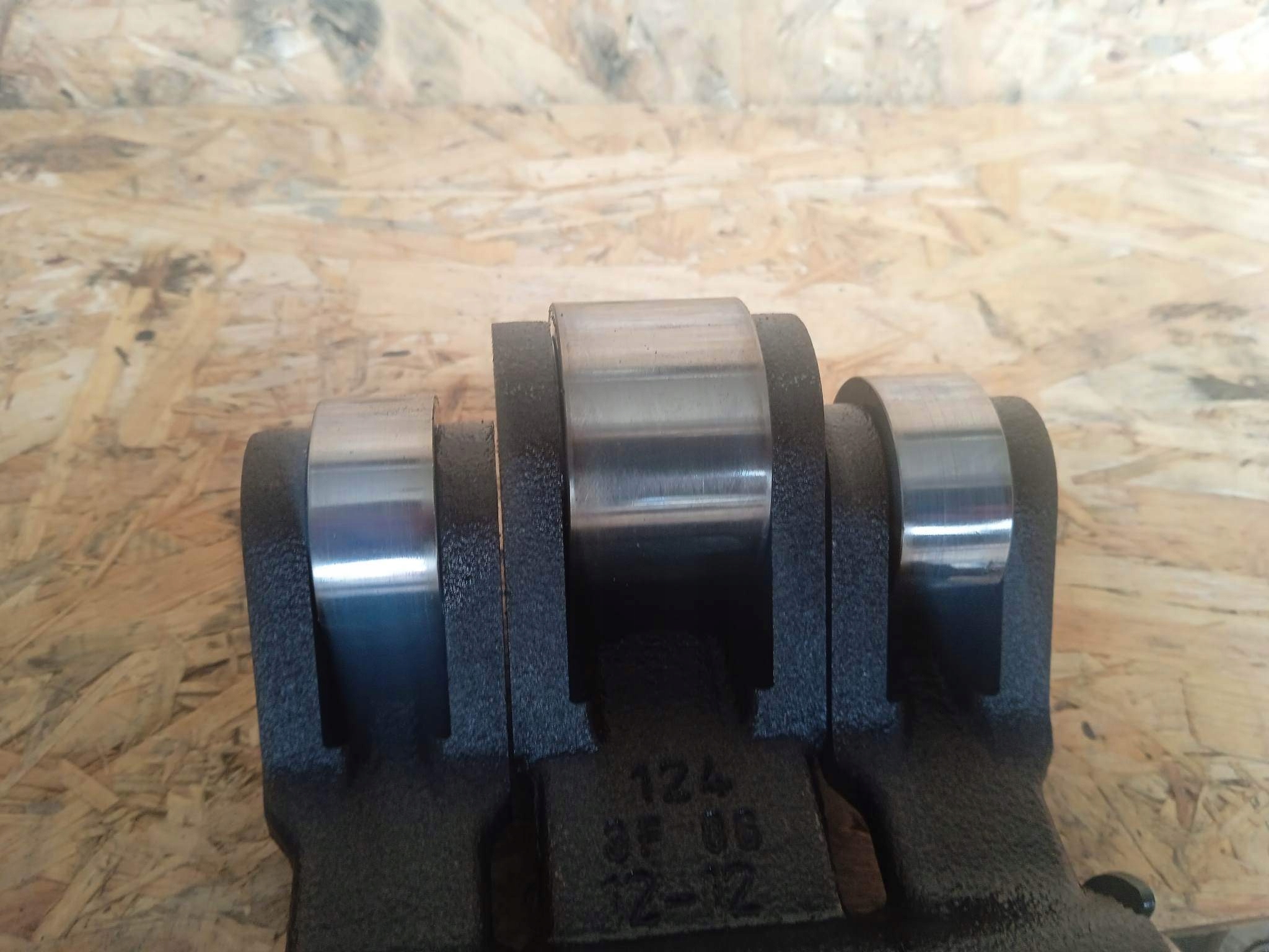 ROLKI POPYCHACZY SCANIA R PDE 440 E5 Producent części OEM