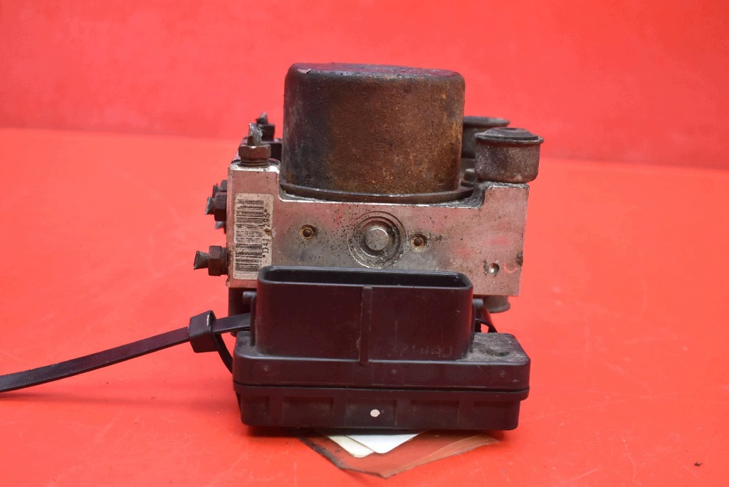 pump ABS MN102311 MITSUBISHI OUTLANDER 1 and 2.0 16V 136 KM 4X4 01-08