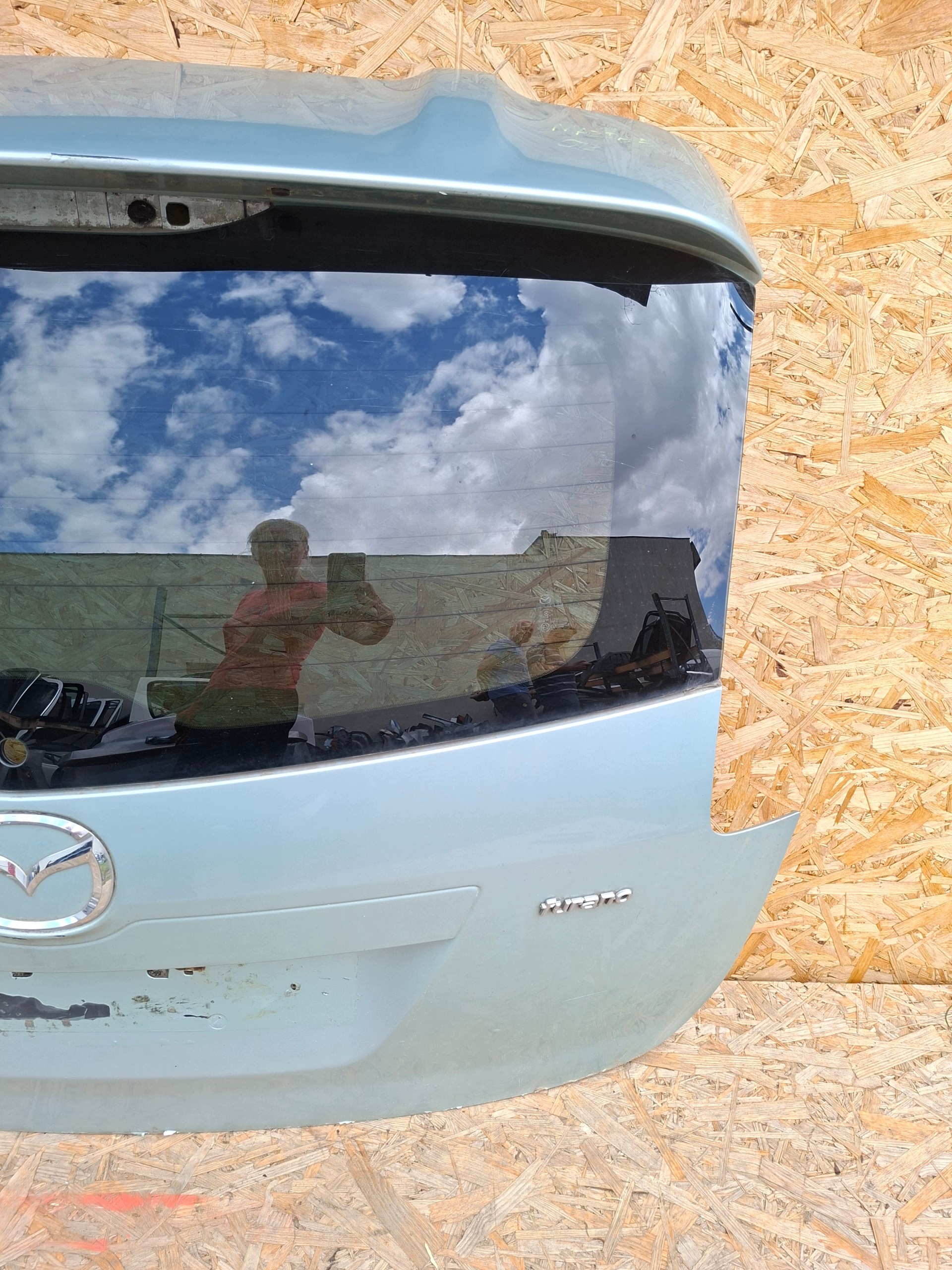 trunk door boot rear part MAZDA 5