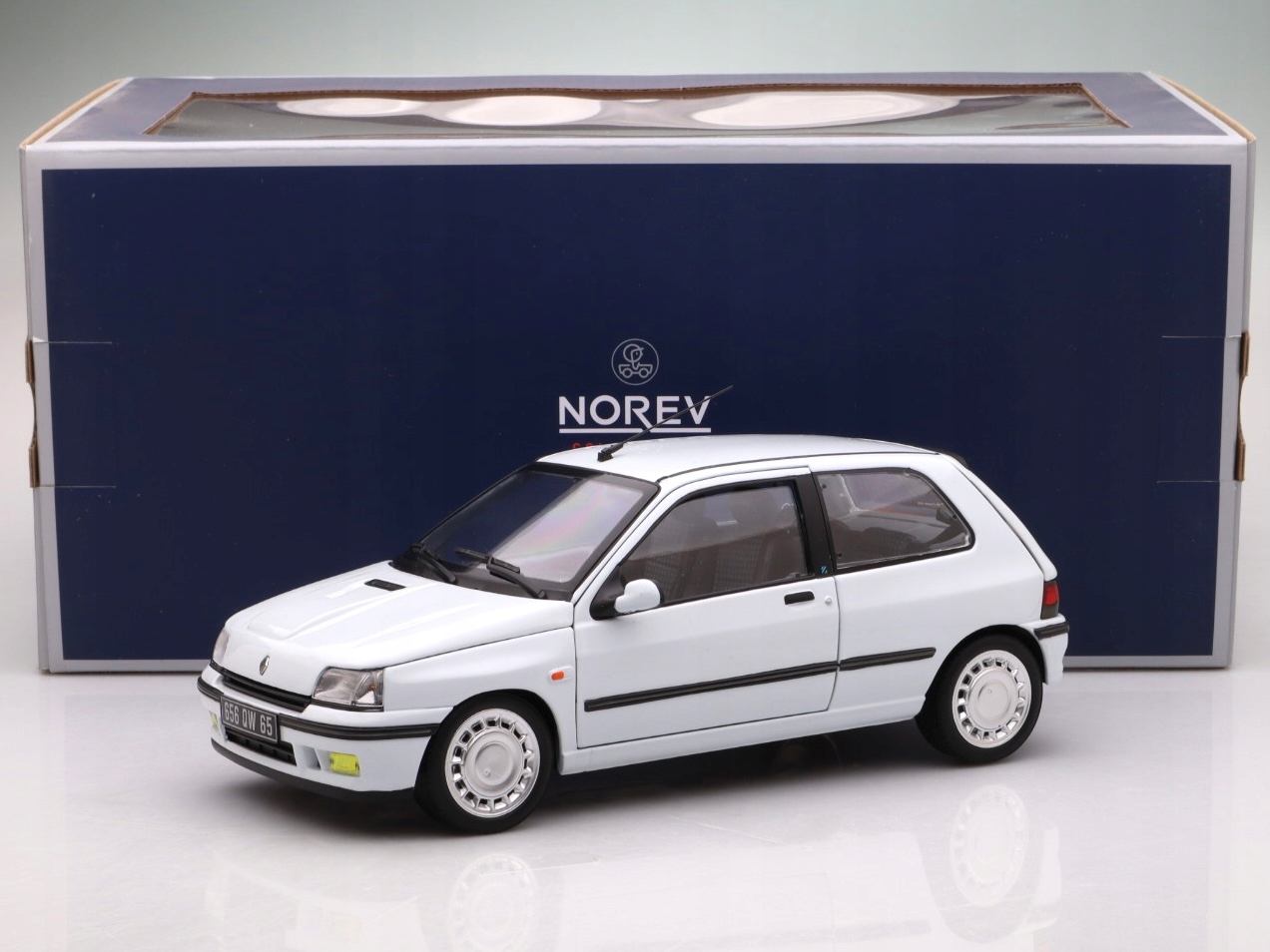 Renault Clio 16S 1991, white Norev 1:18