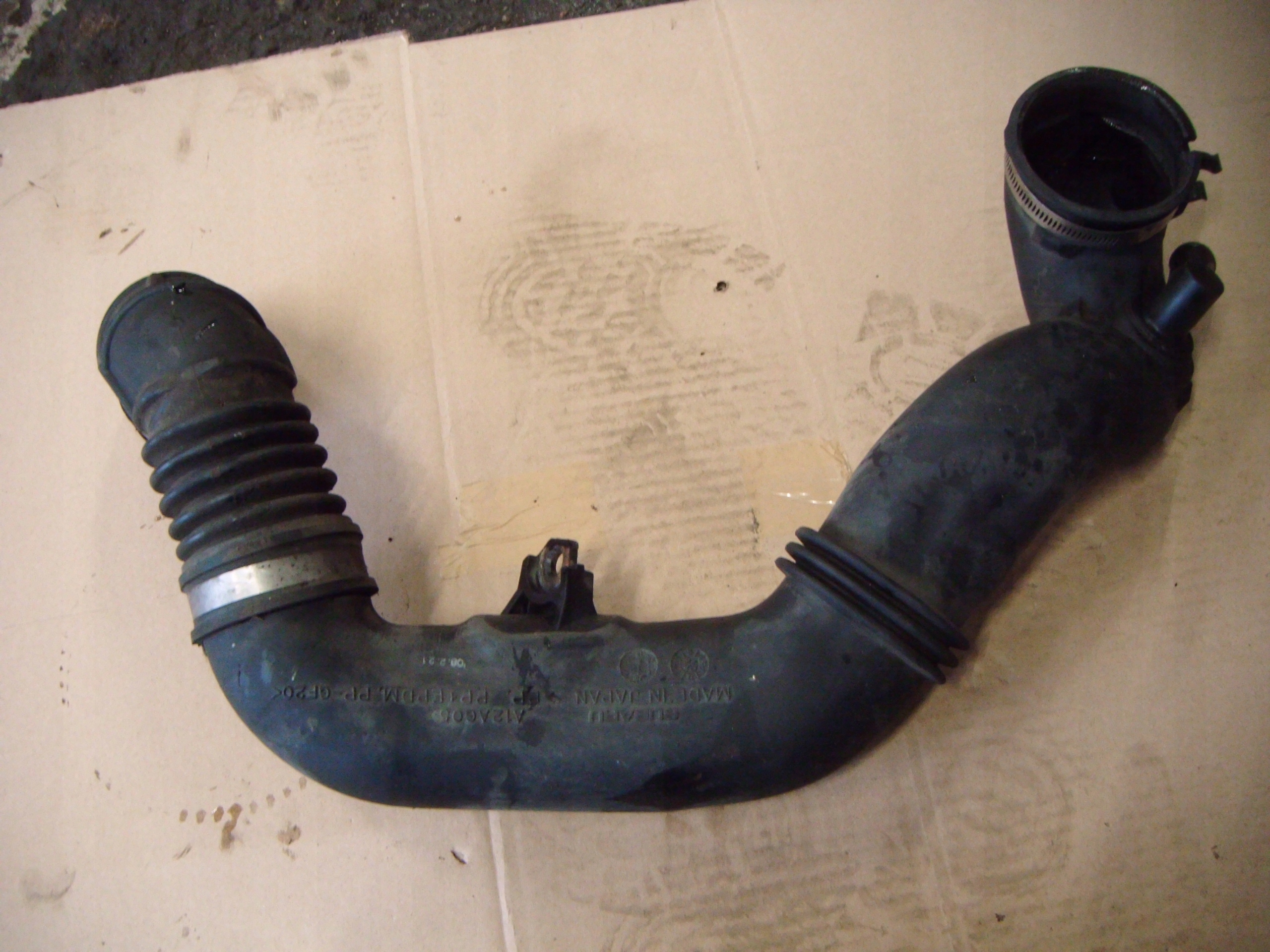 SUBARU OUTBACK 3 03-09 2.0 RURA POWIETRZA A12AG05