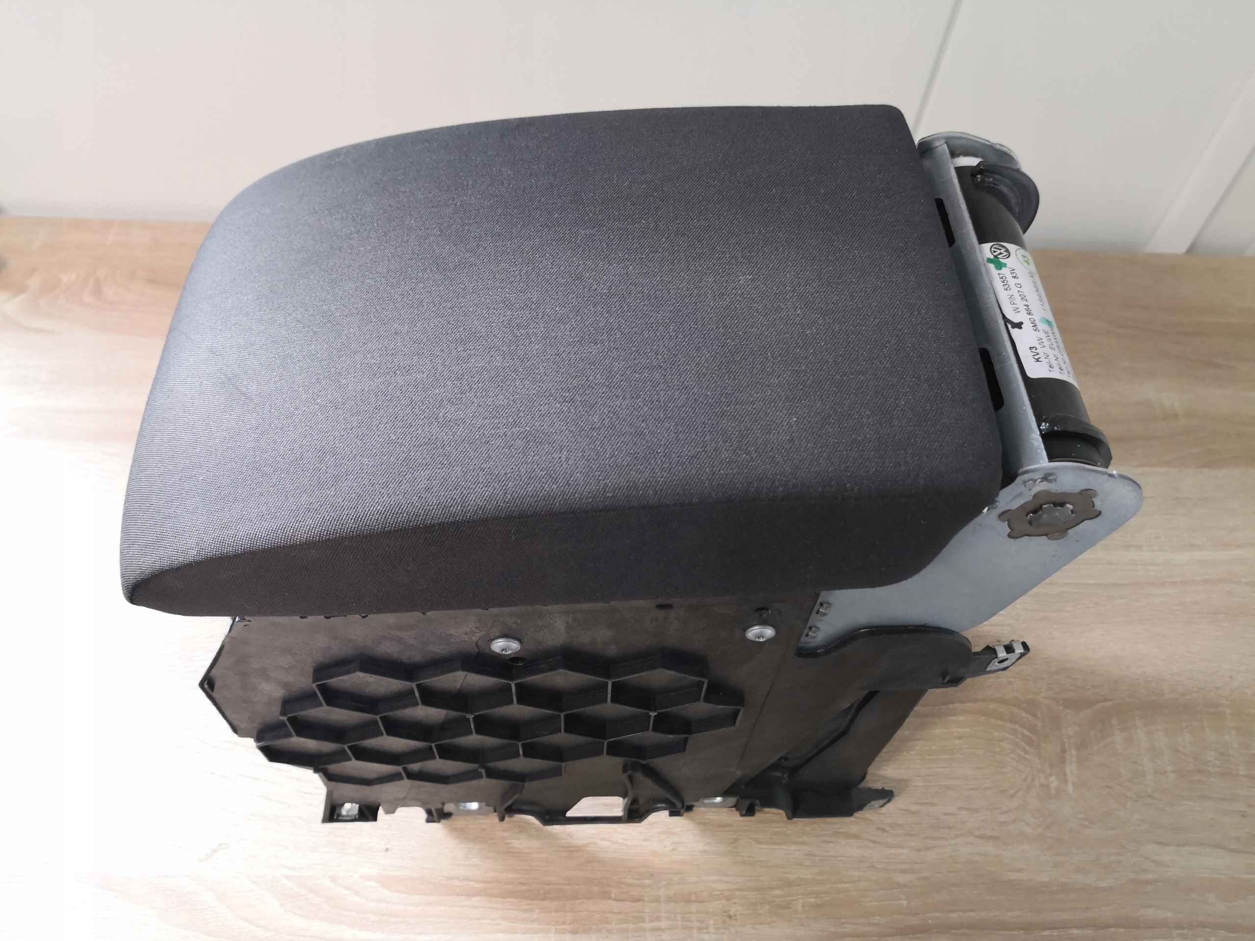 armrest WELUR VW GOLF VI plus 5M0864207G