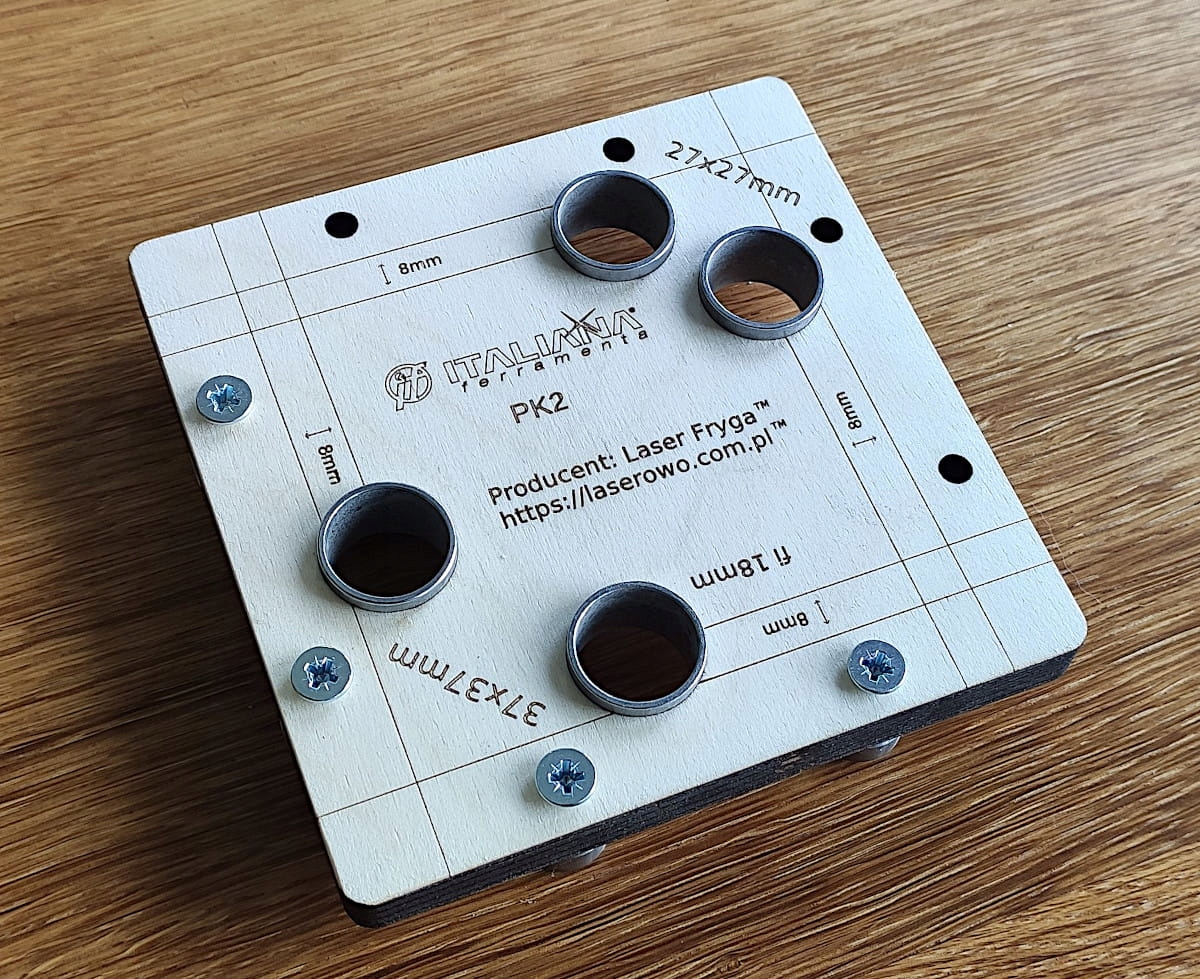 PK2 Italiana – šablona pro montáž polic v1