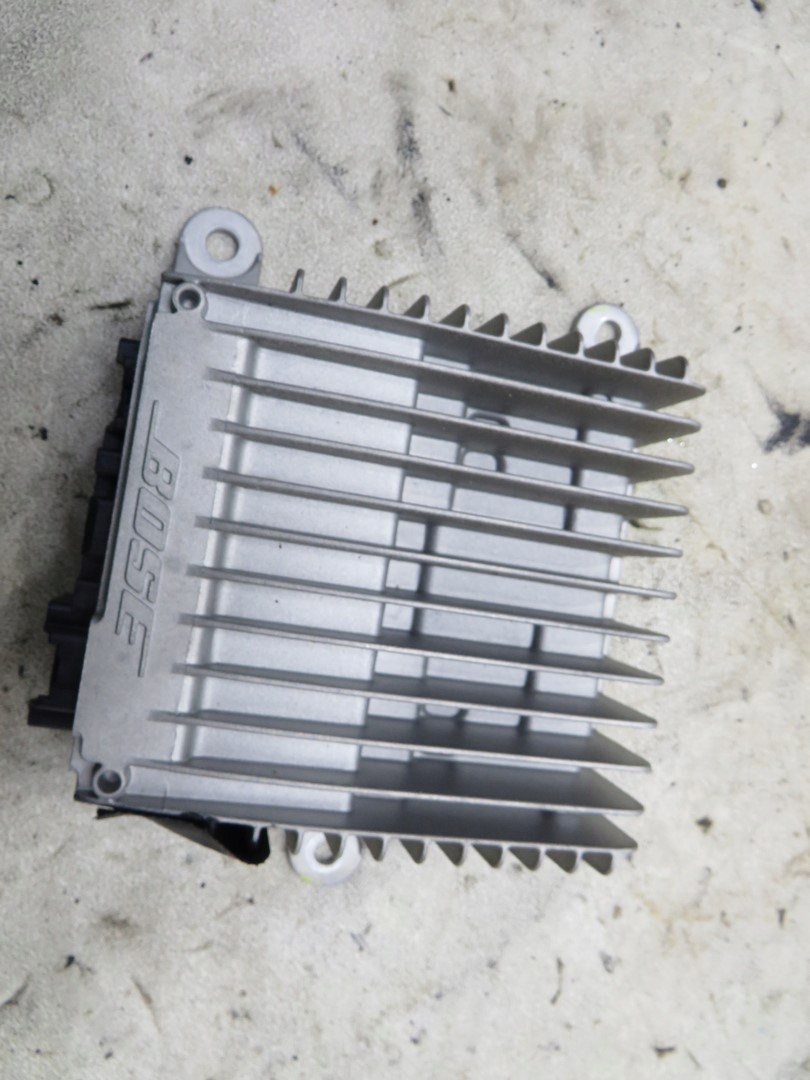 WZMACNIACZ RADIA BOSE MAZDA CX5 CX 5 KD4666A20A Part manufacturer Mazda OE
