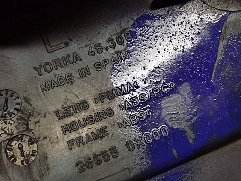 NISSAN TERRANO light left rear part 268550X000