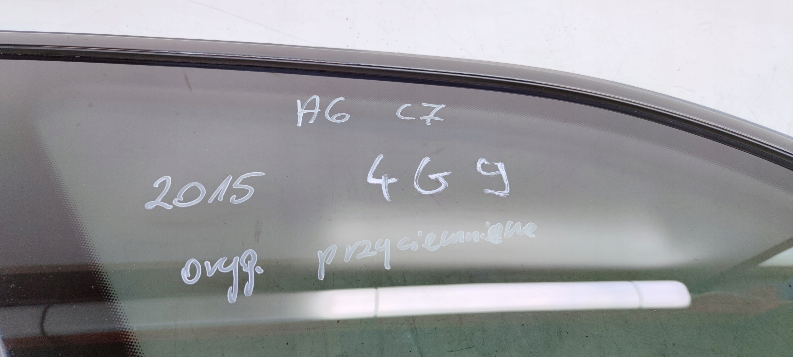 window bodywork left rear part ORYG. PRZYC. AUDI A6 C7 AVANT 2015R