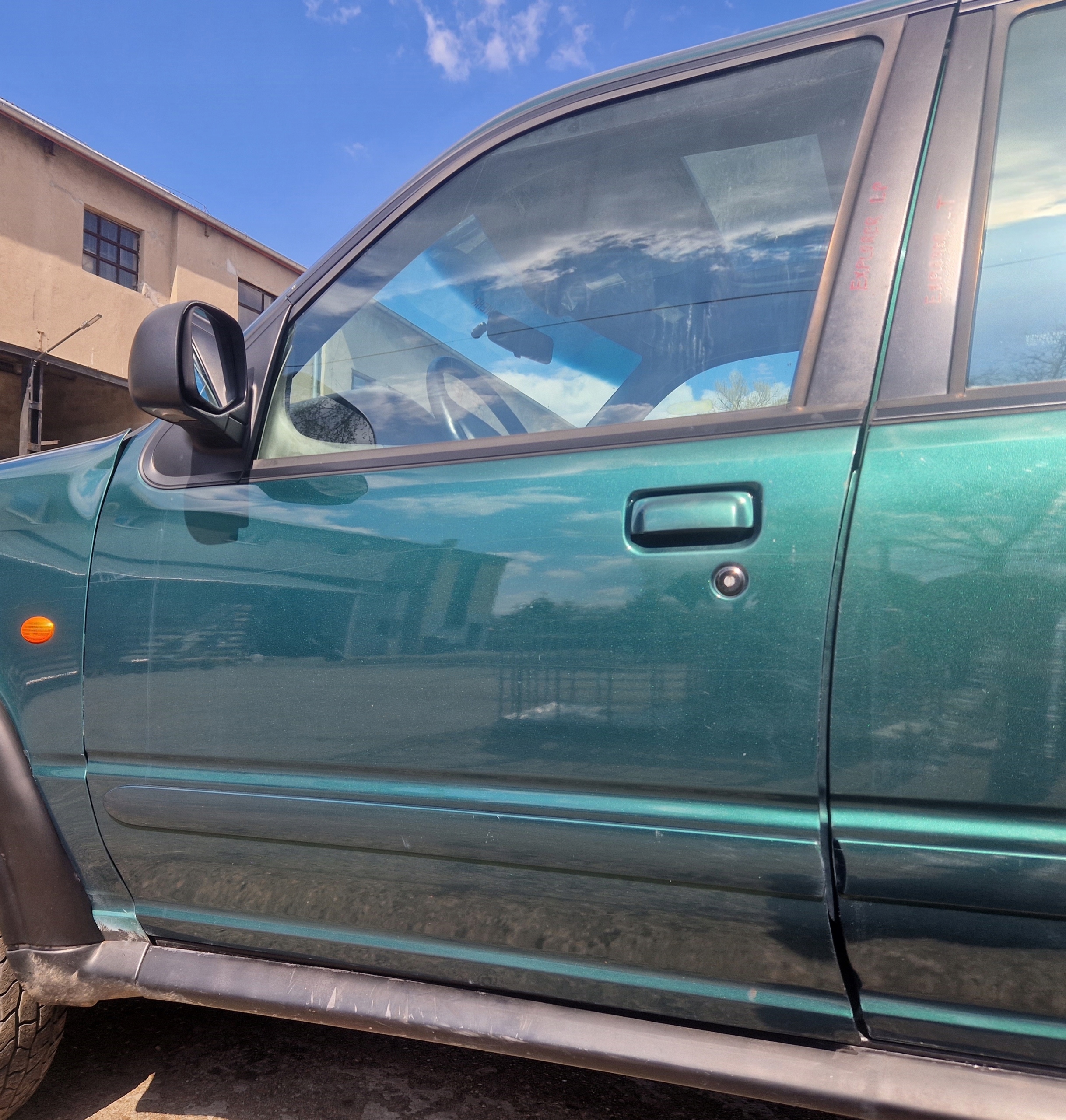FORD EXPLORER II LIFT 1999 door left front KPL