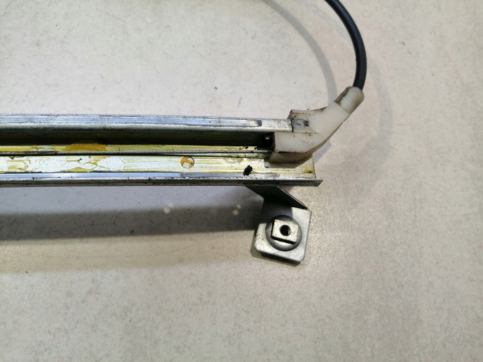 window regulator right rear part SPACE STAR and