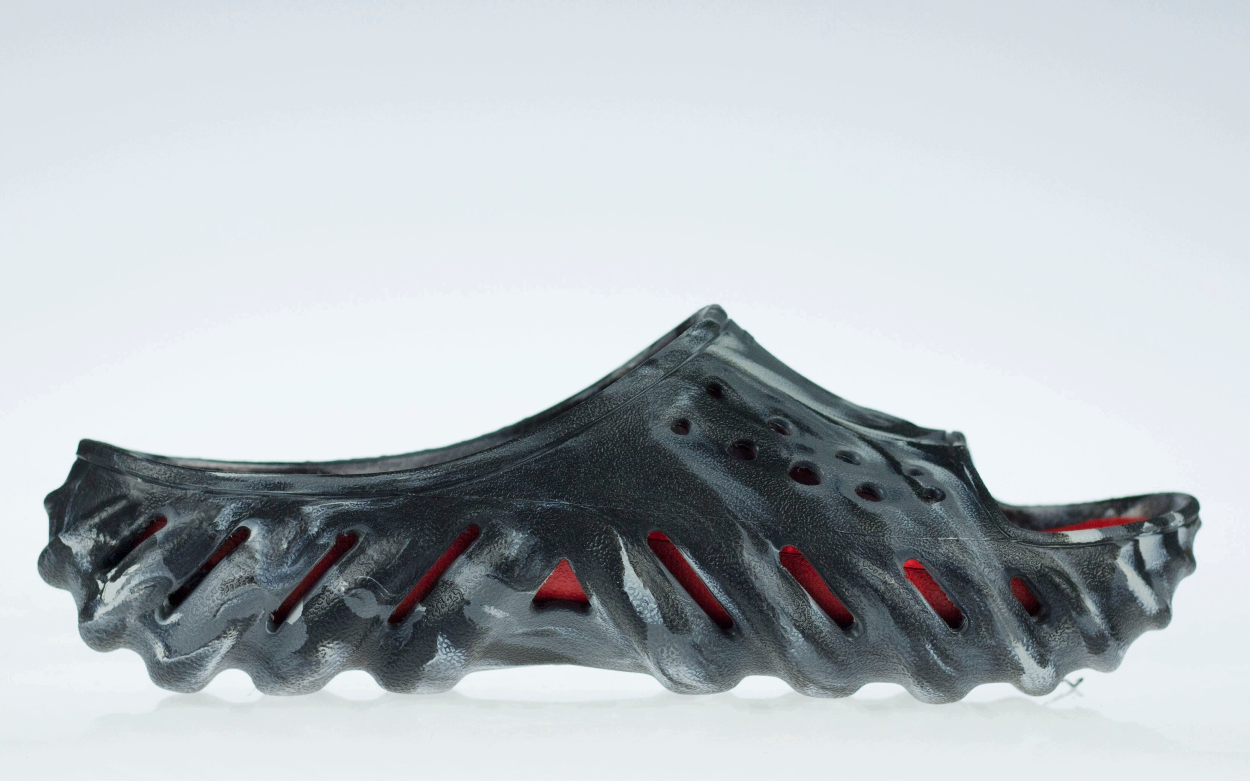 Nazouváky pantofle Crocs Echo Slide
