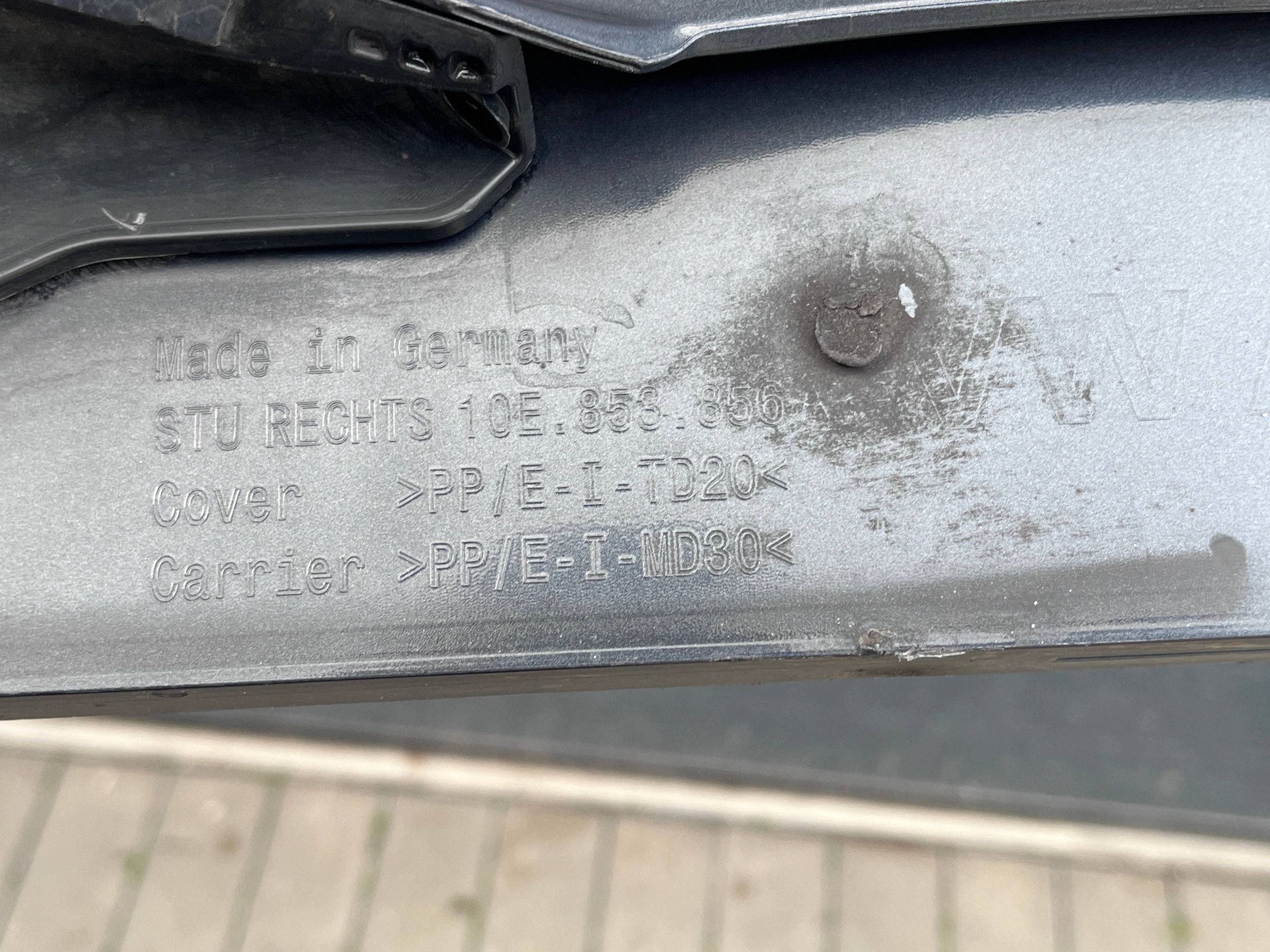CUPRA BORN 21- Prah lišta Prahová pravá 10E853856