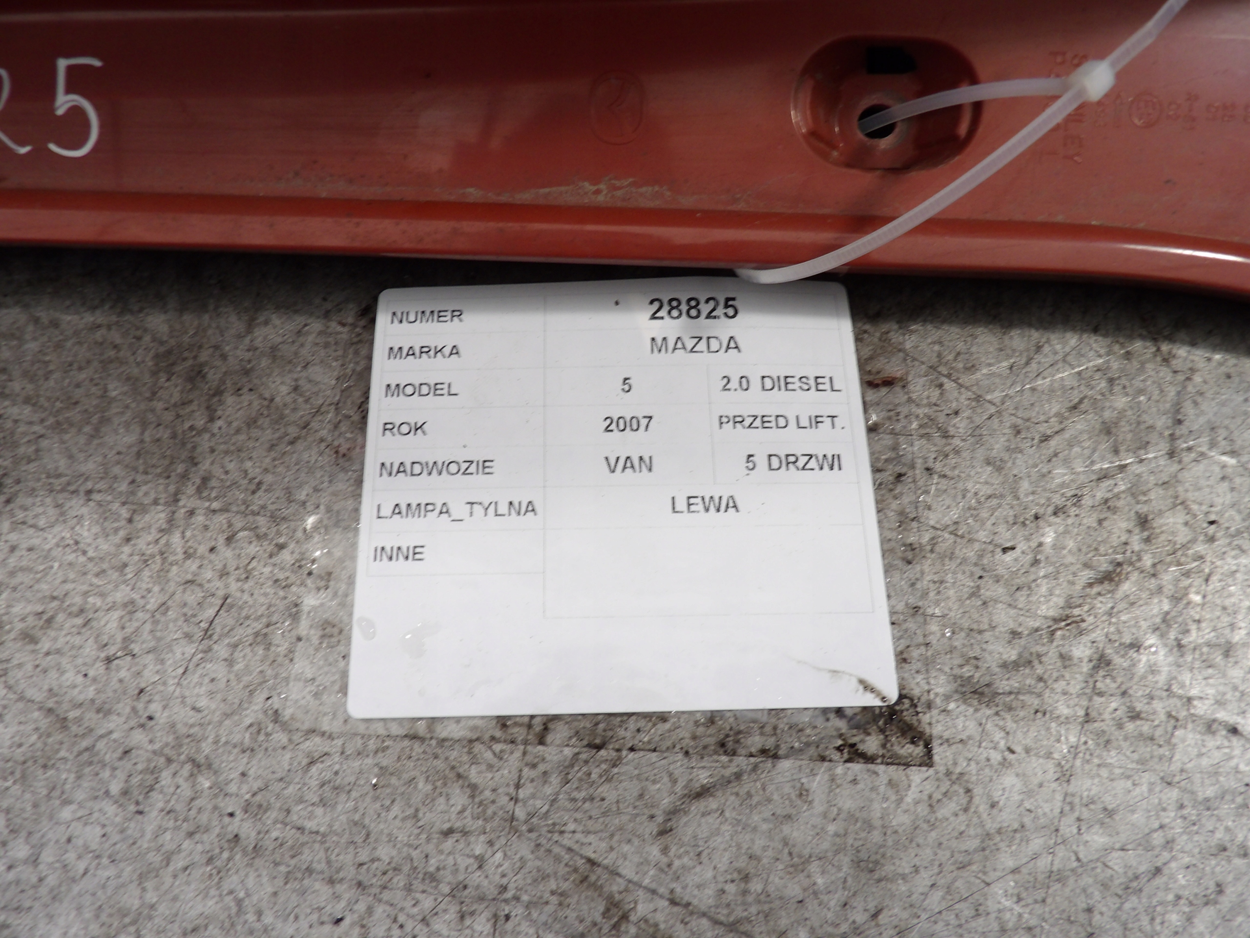 Mazda 5 light rear left P4830L