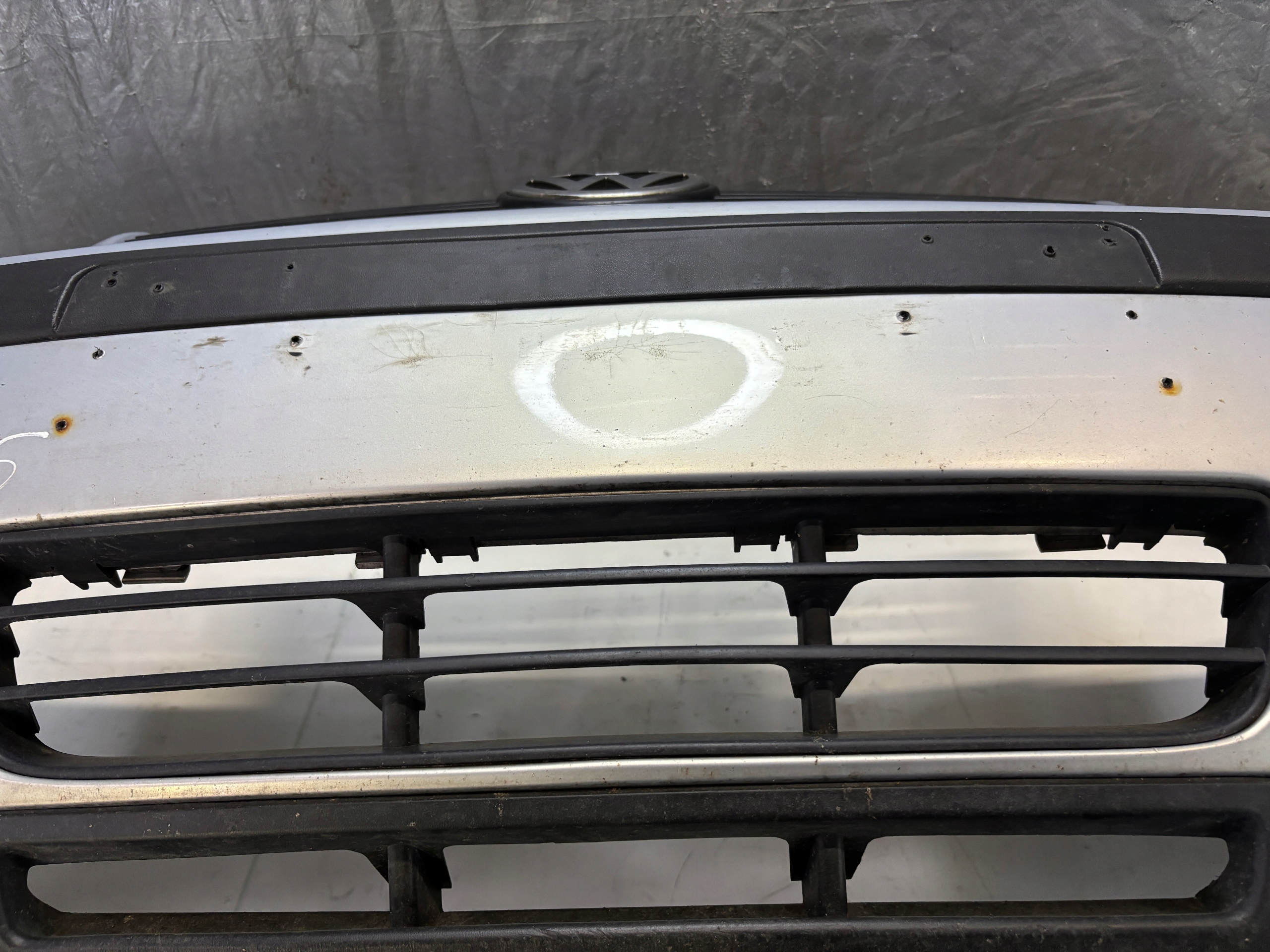 Frontstoßstange Volkswagen Bora k: LB7Z