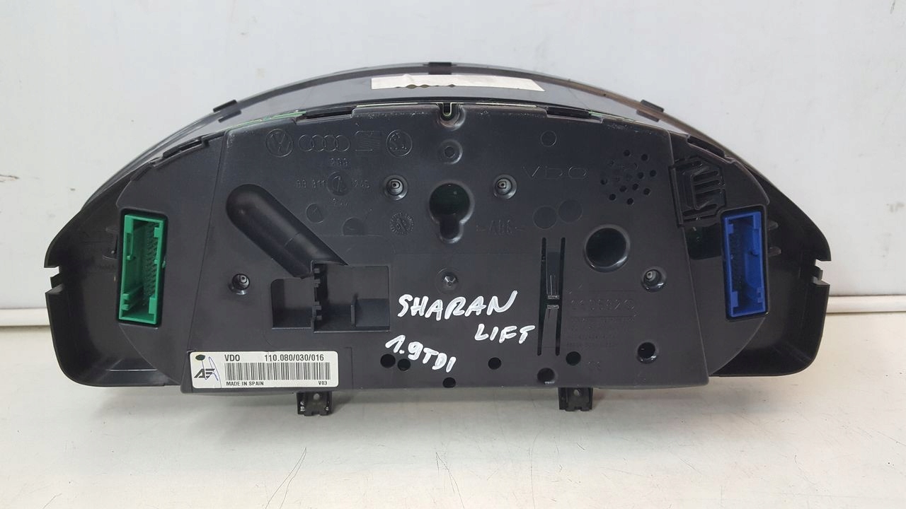 dials VW Sharan and LIFT