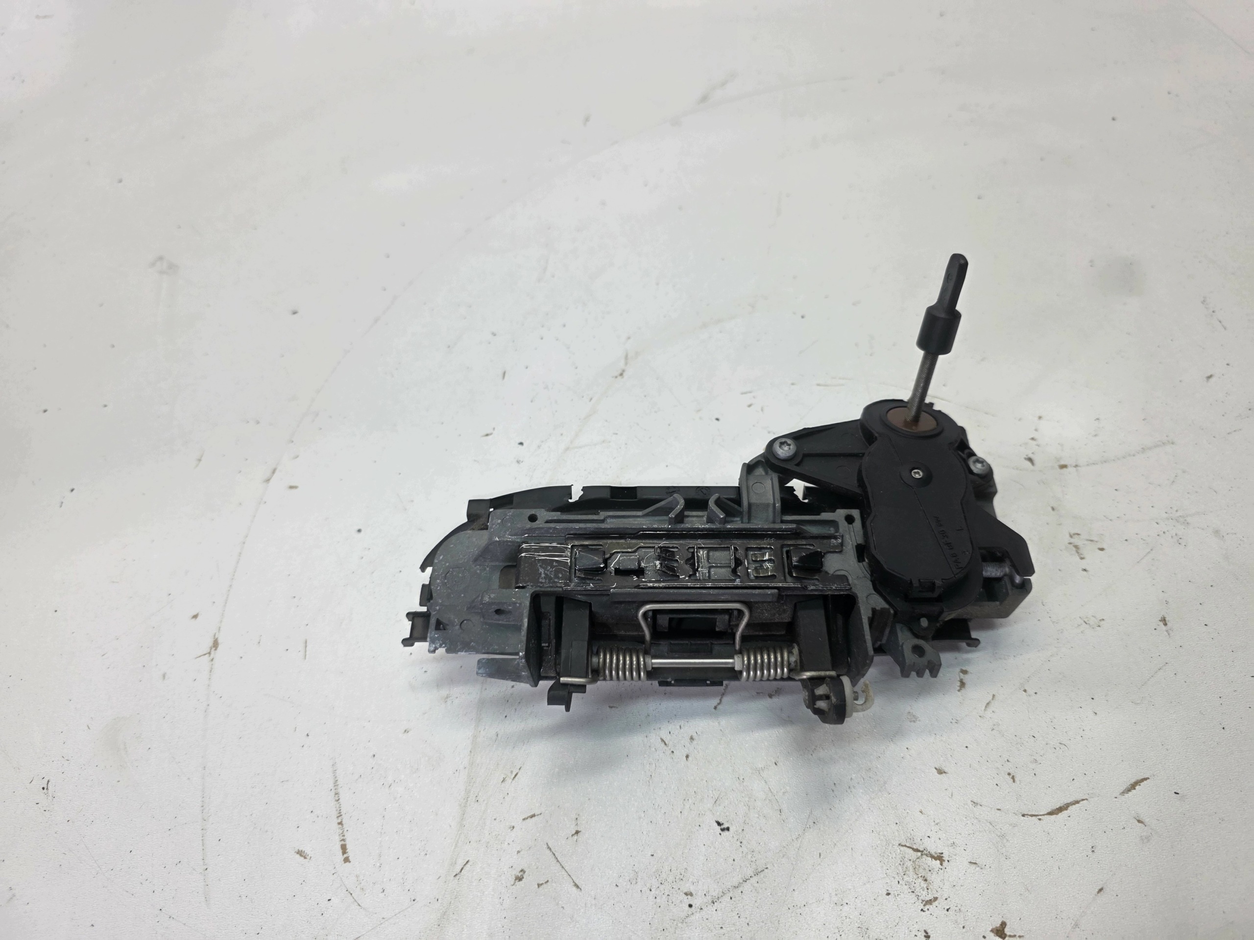 handle exterior door left front AUDI A6 C6 A3 8P 4F1837275 LX7W
