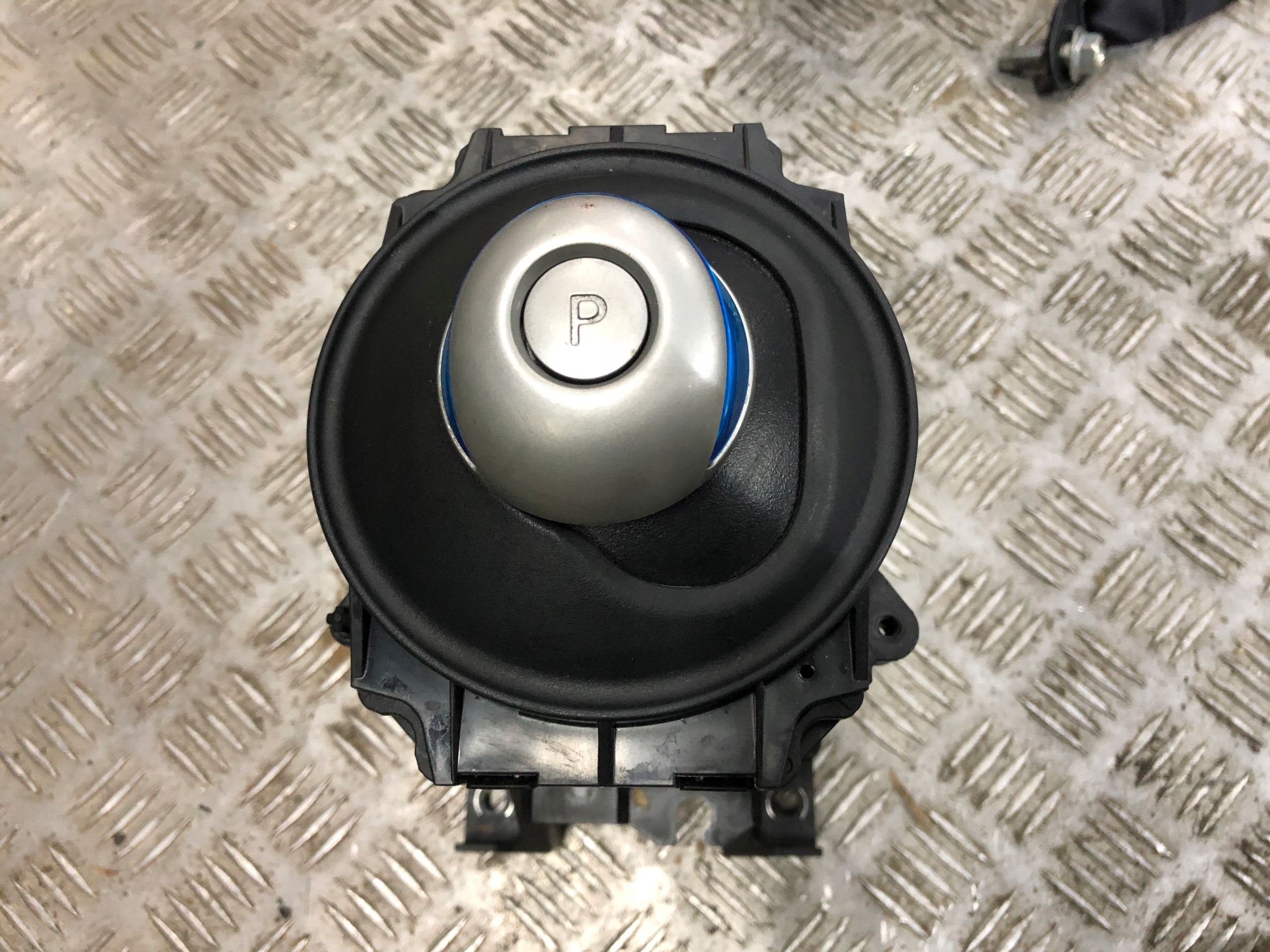 ПЕРЕКЛЮЧАТЕЛЬ МЕШОЧЕК ПЕРЕКЛЮЧЕНИЯ BIEGOW NISSAN LEAF И