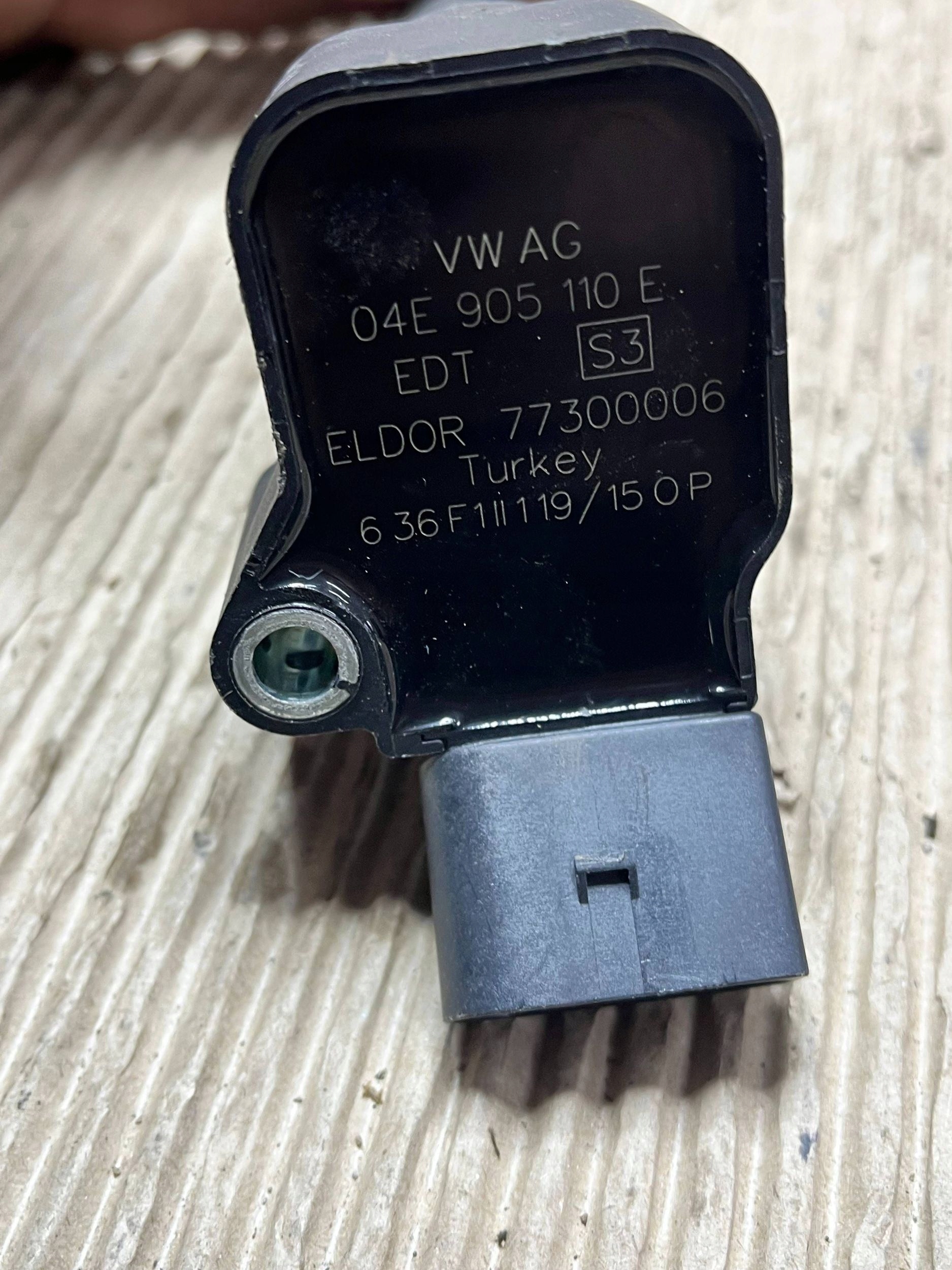 coil ignition Audi A3 S3 8V 04E905110E