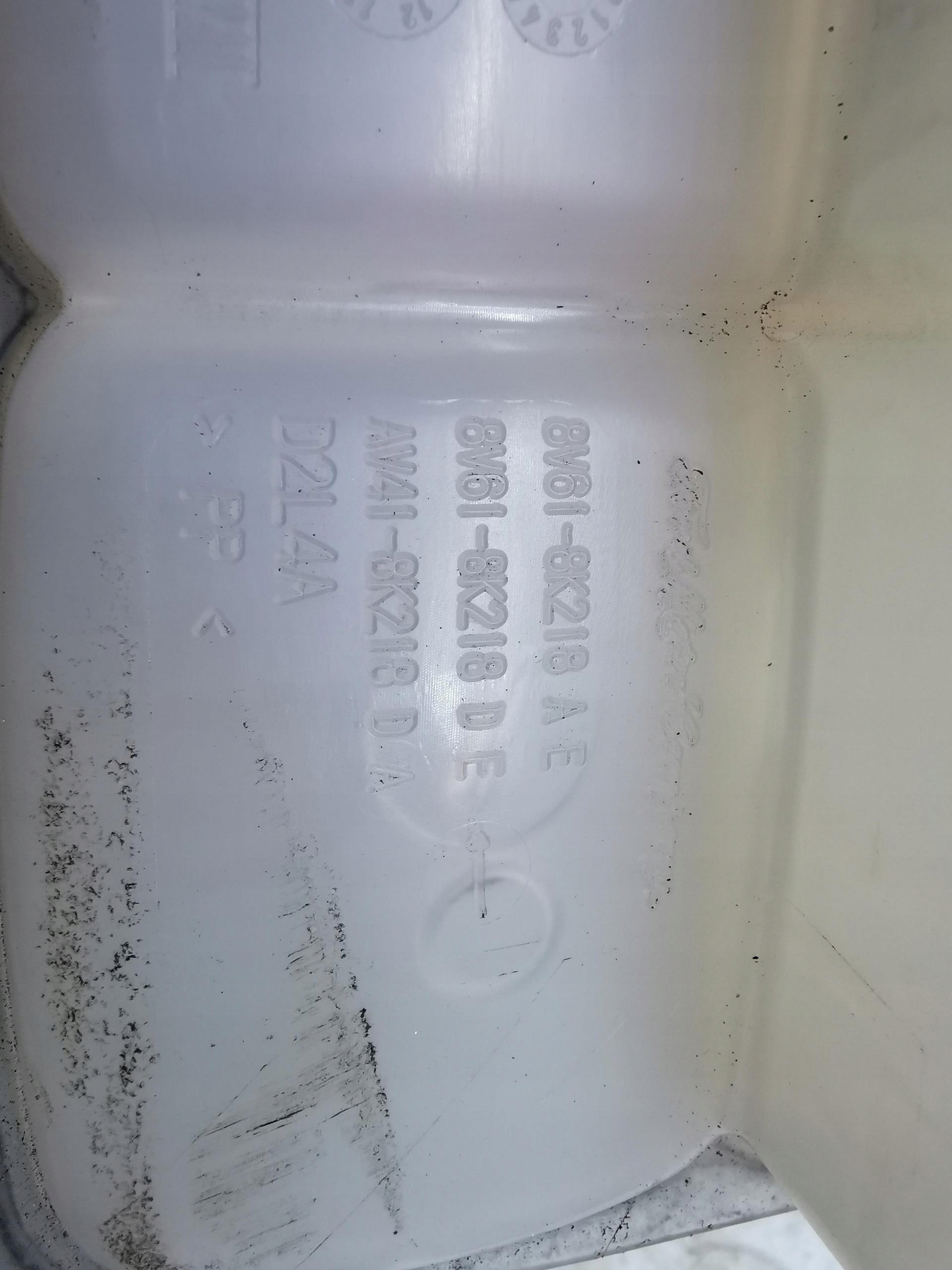 Réservoir eau FORD C-MAX II 2.0 TDCI
