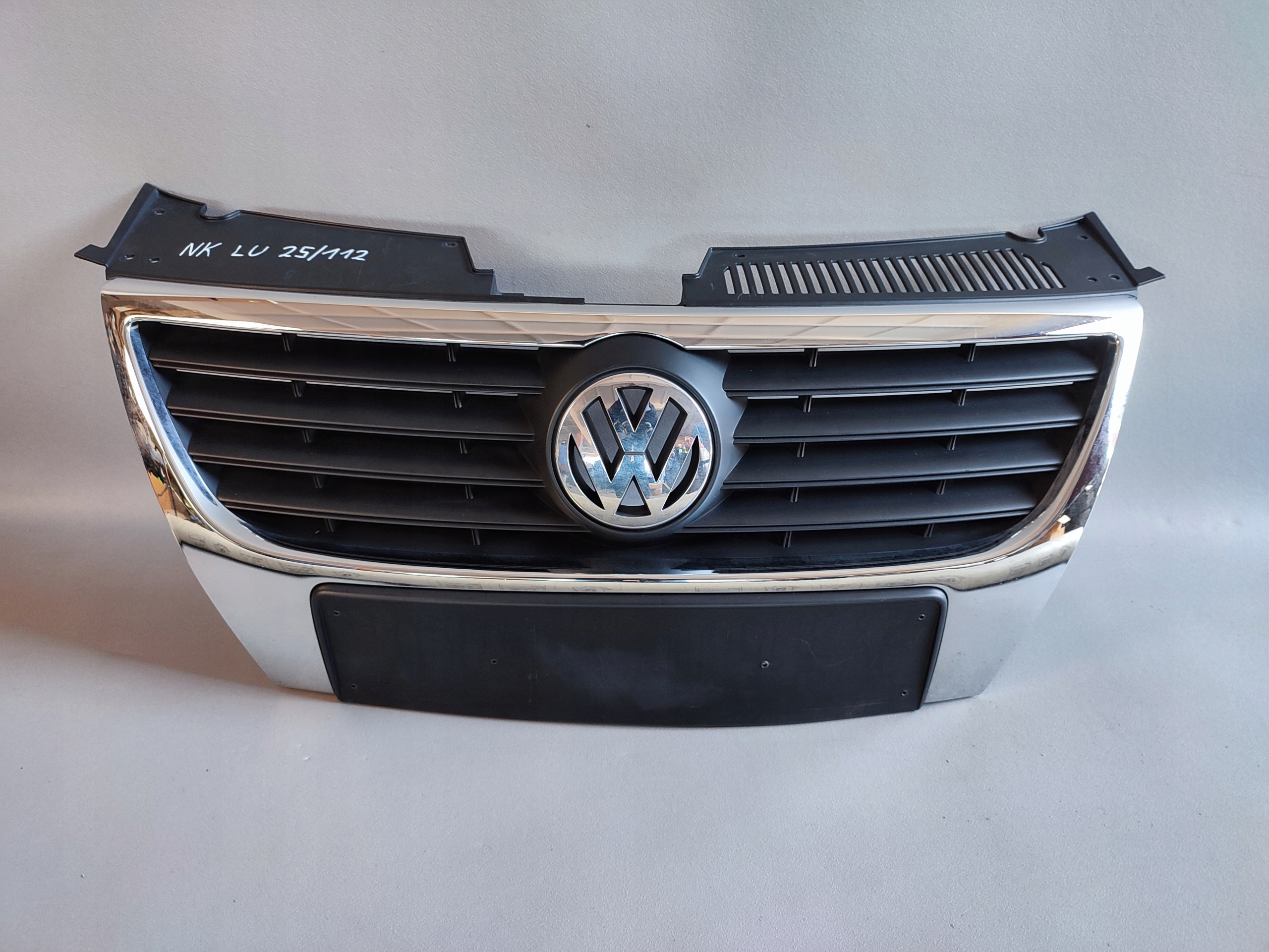 VW Passat B6 Kühlergrill FRONTGRILL Kühlergitter 3C0853651 - Thumbnail 1