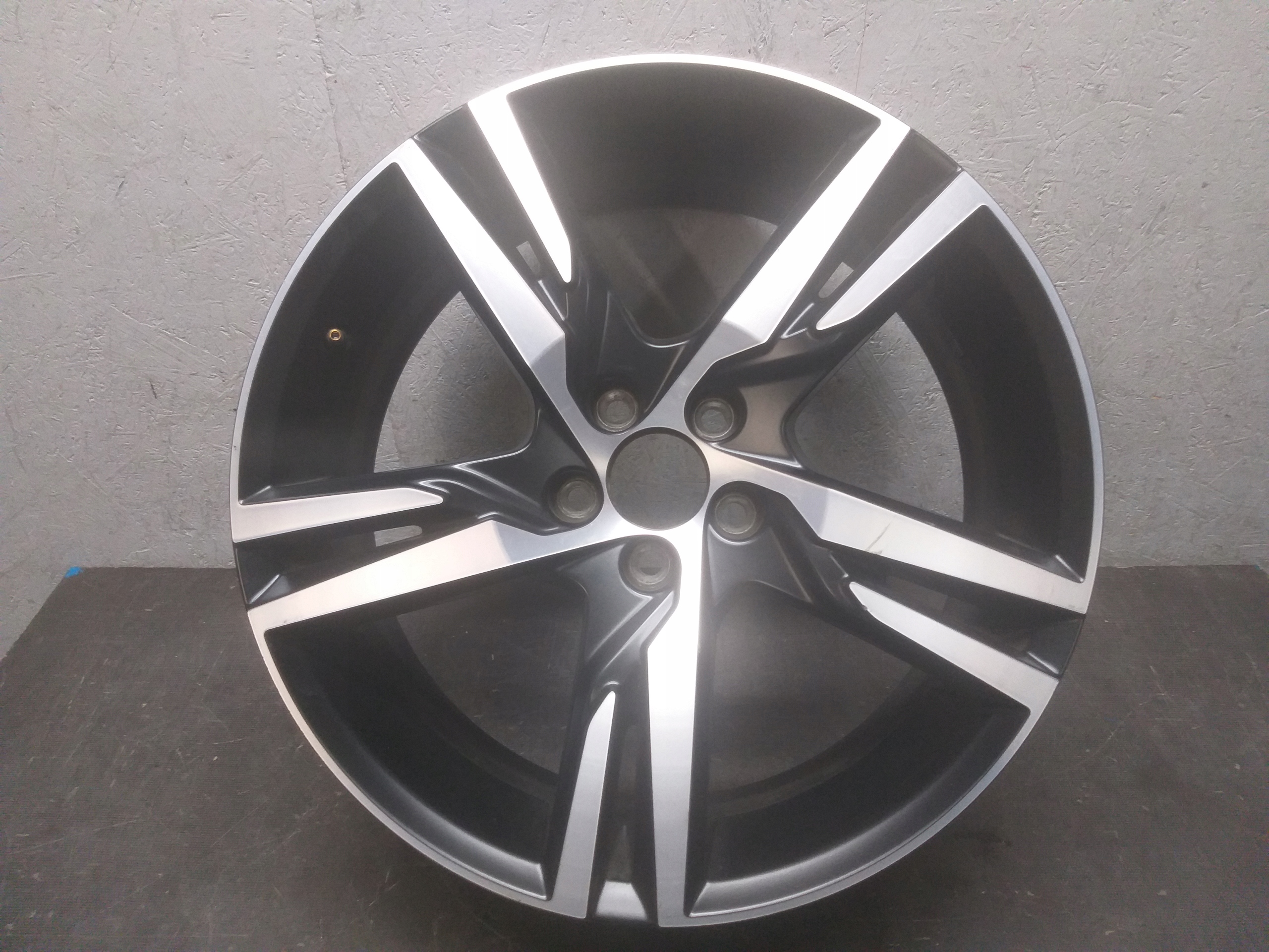 disk hliníkový VOLVO 7,5J 19" ET50,5 5X108