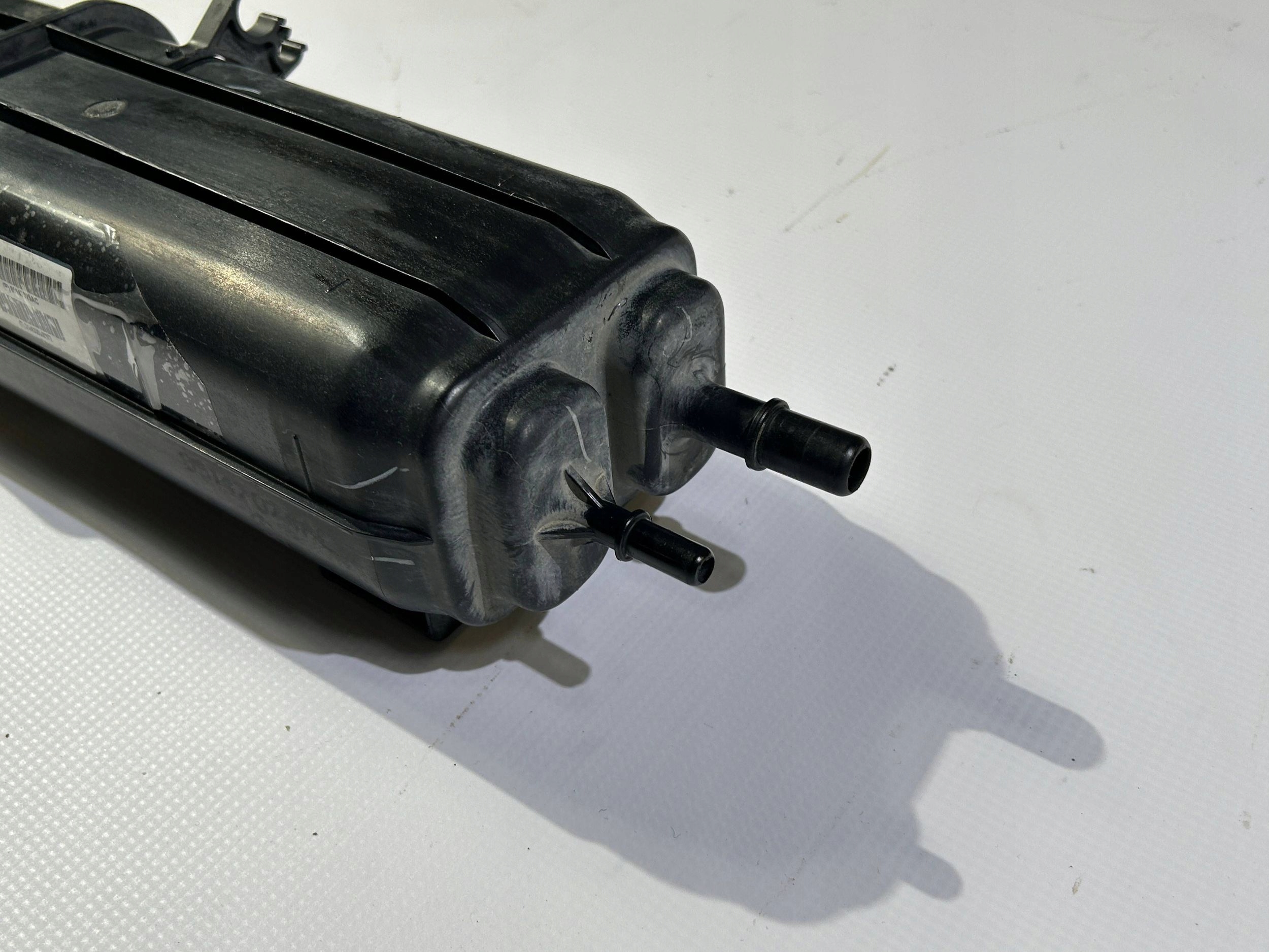 karbonski filter oparow goriva evap Dodge RAM 1500 2013