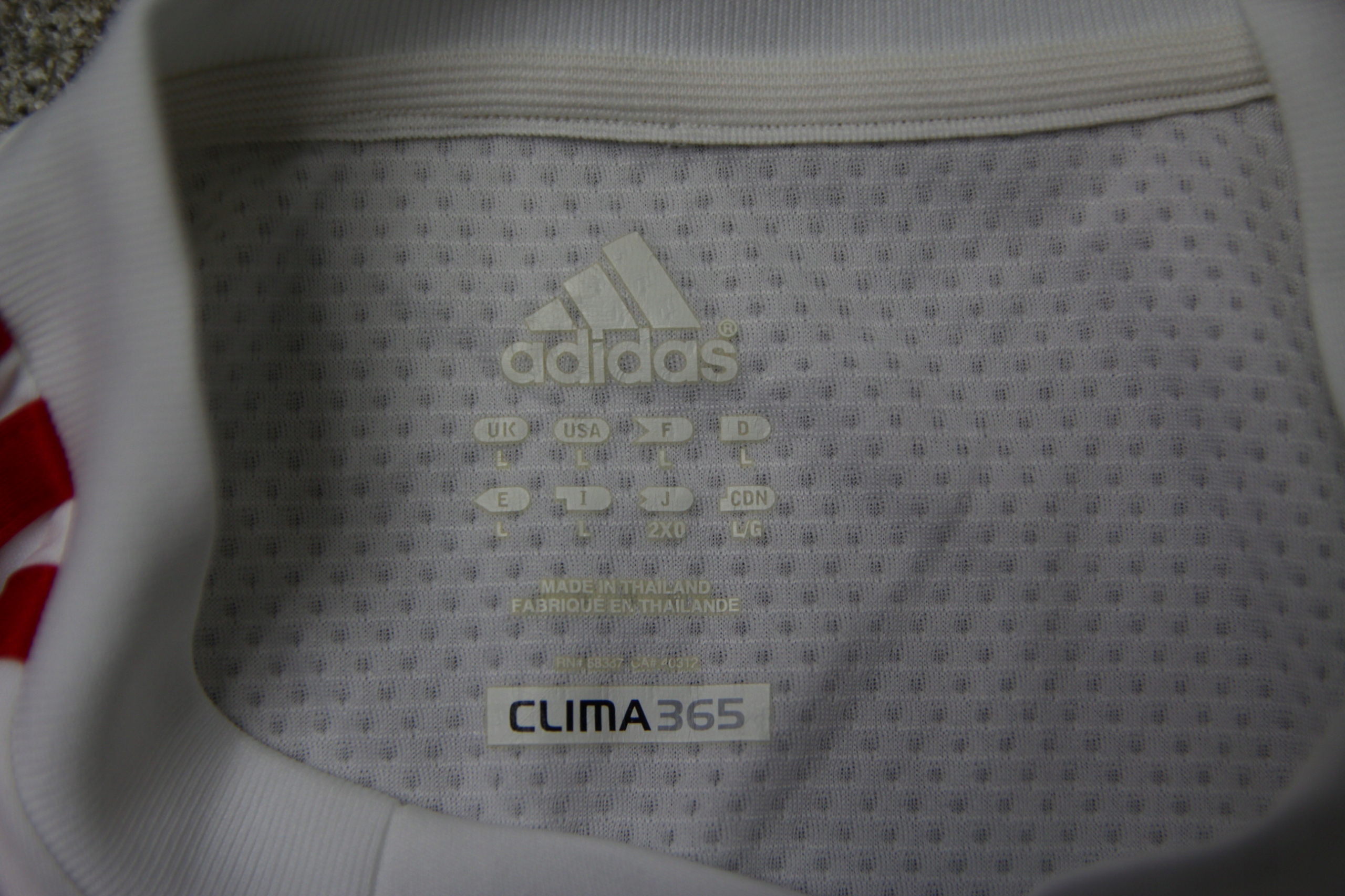 Adidas Liverpool 2009/20010 _ 3-cia rozmiar L Kolor biały