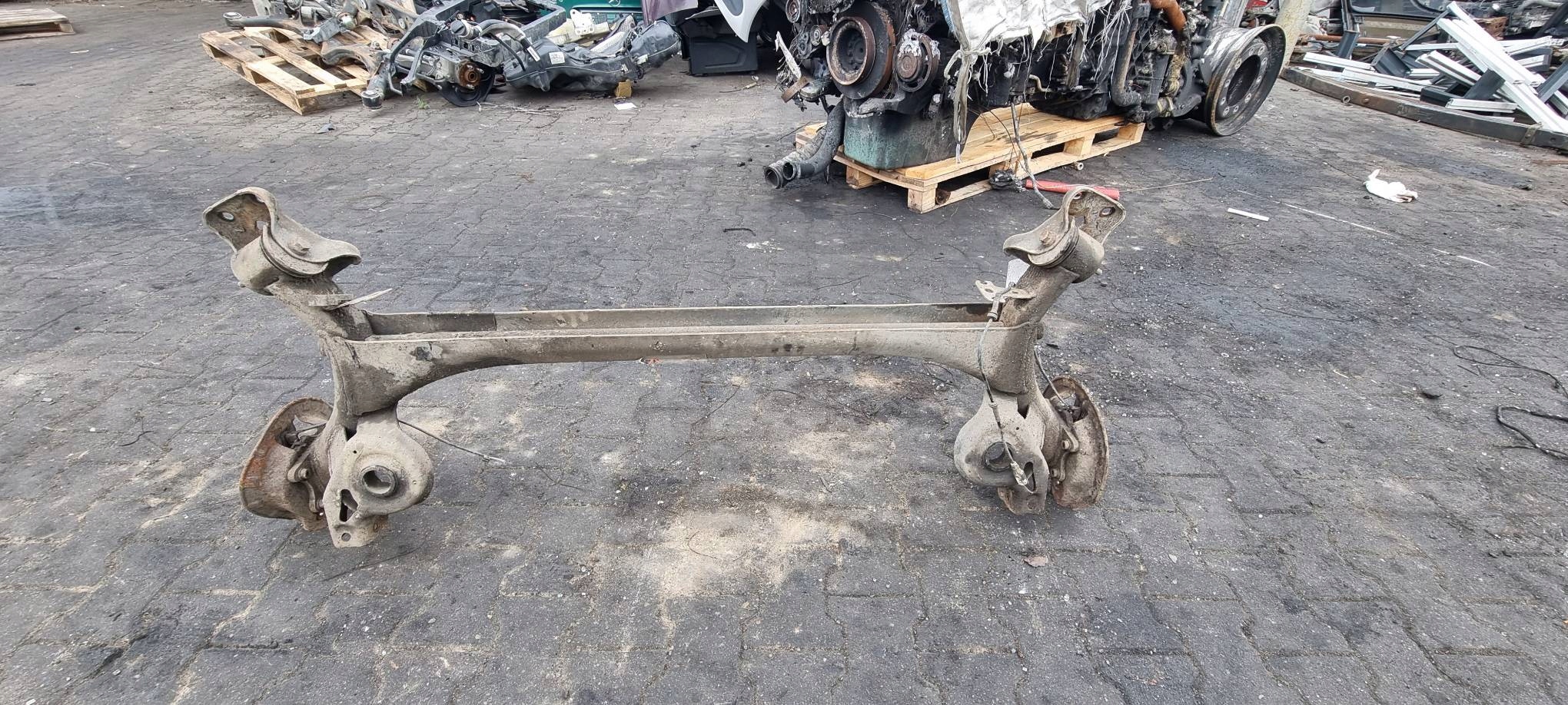 träger / Achsträger heck PEUGEOT 307 KOMBI
