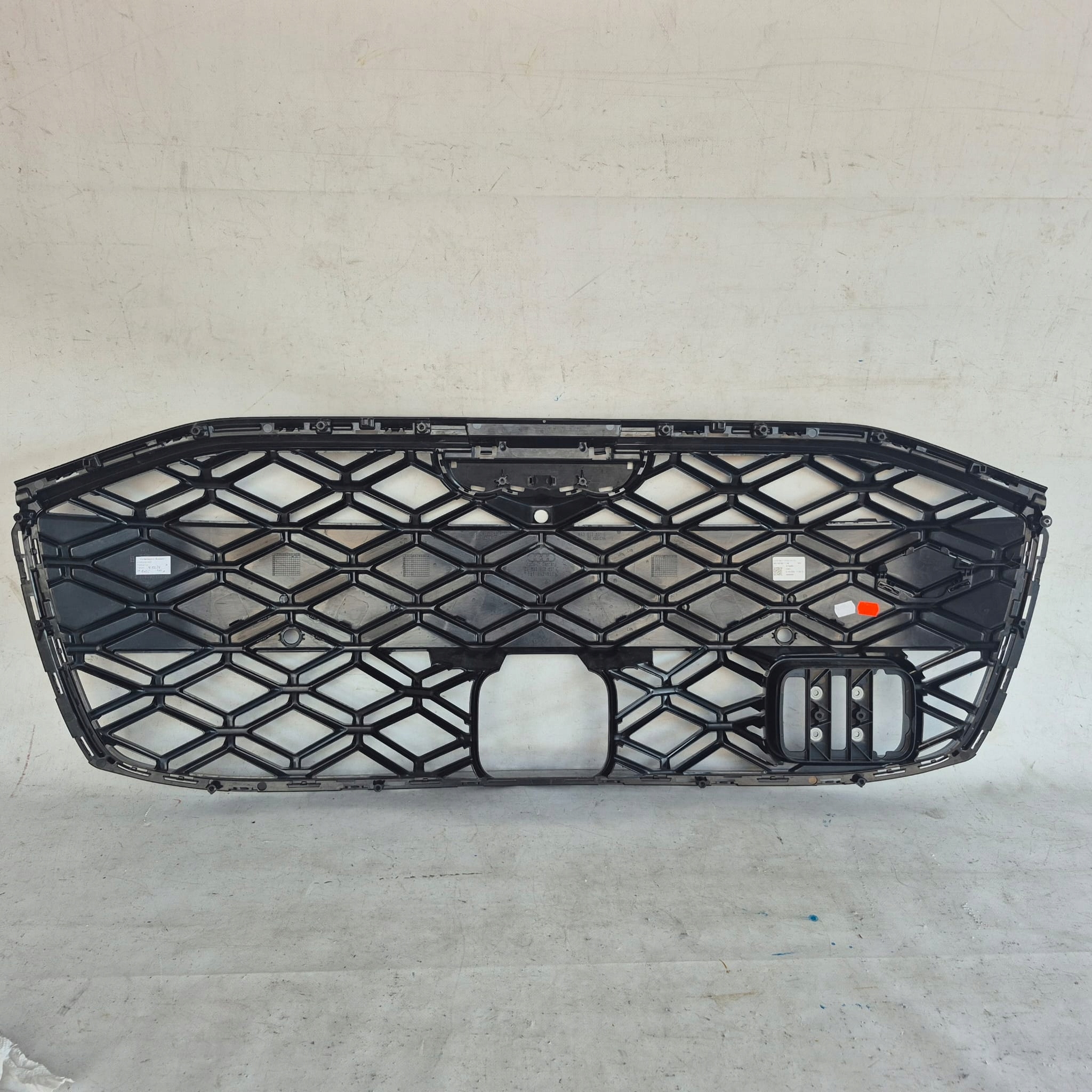 AUDI RS5 8B3 25- grill grille radiator 8B3853651C