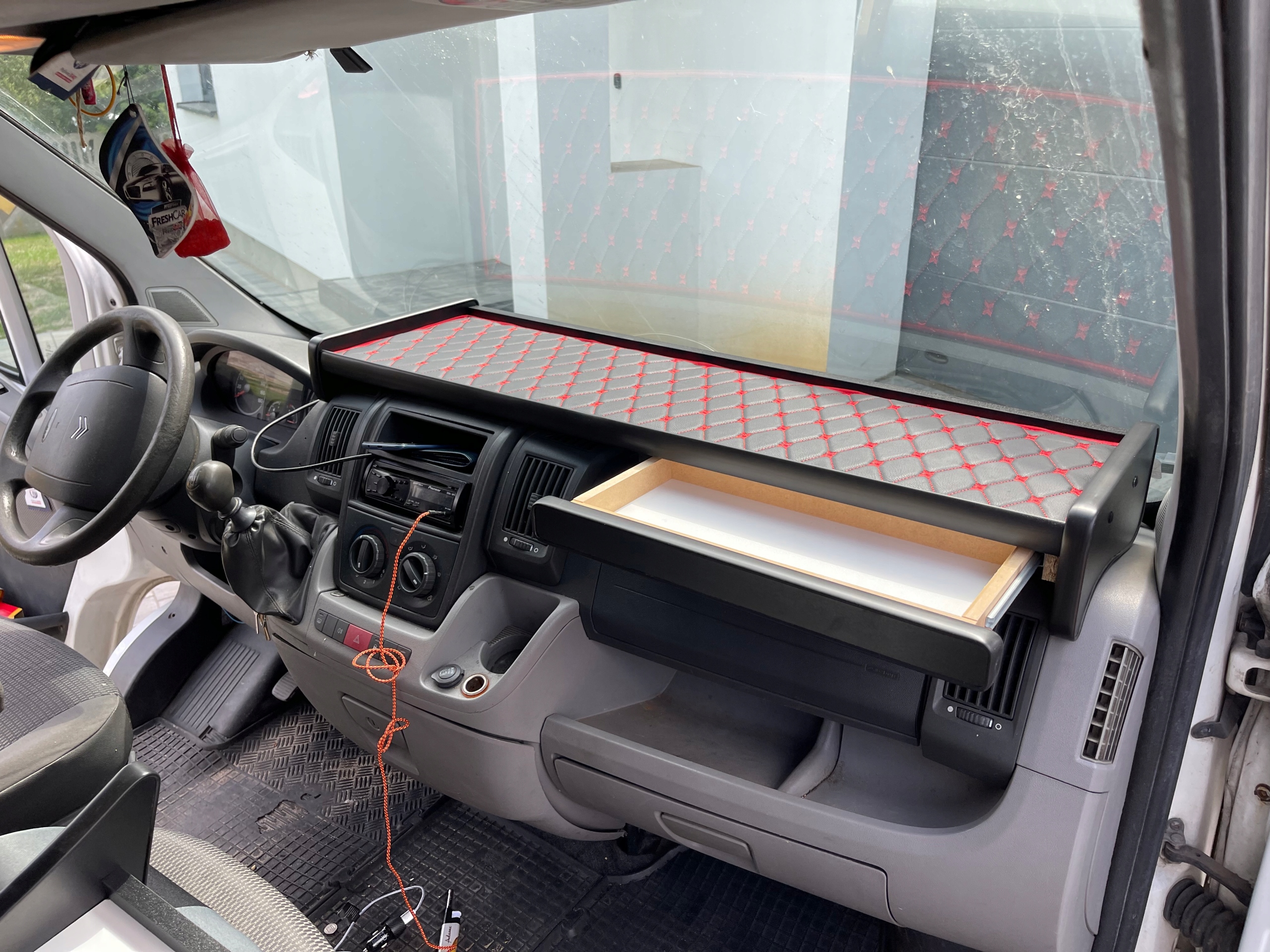 Police Stolek Na Kokpit Ducato Jumper Boxer Od Roku 2006-2022 Skaj Royal