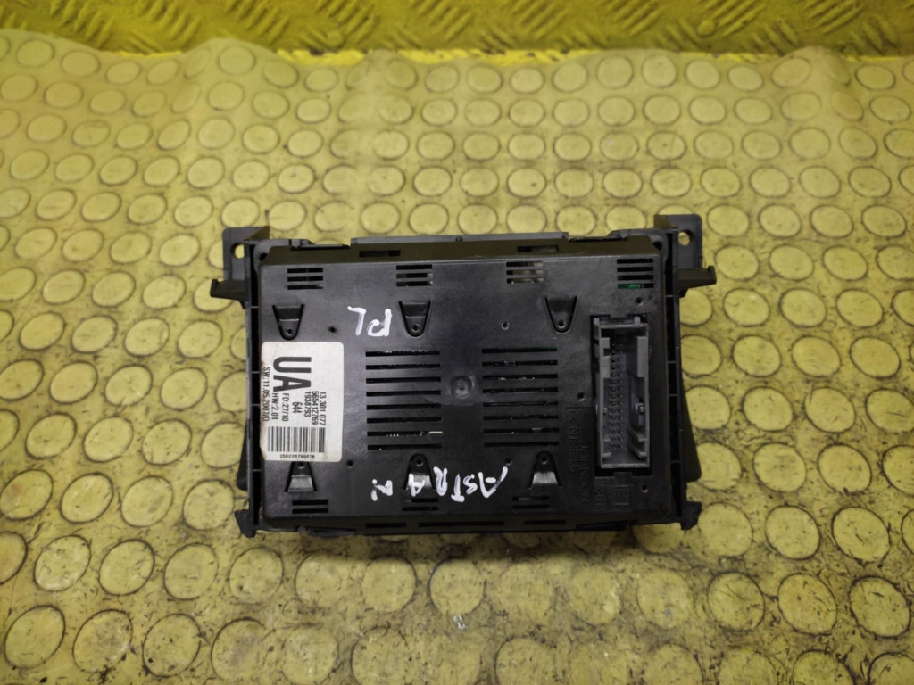 OPEL ASTRA H display 13301077